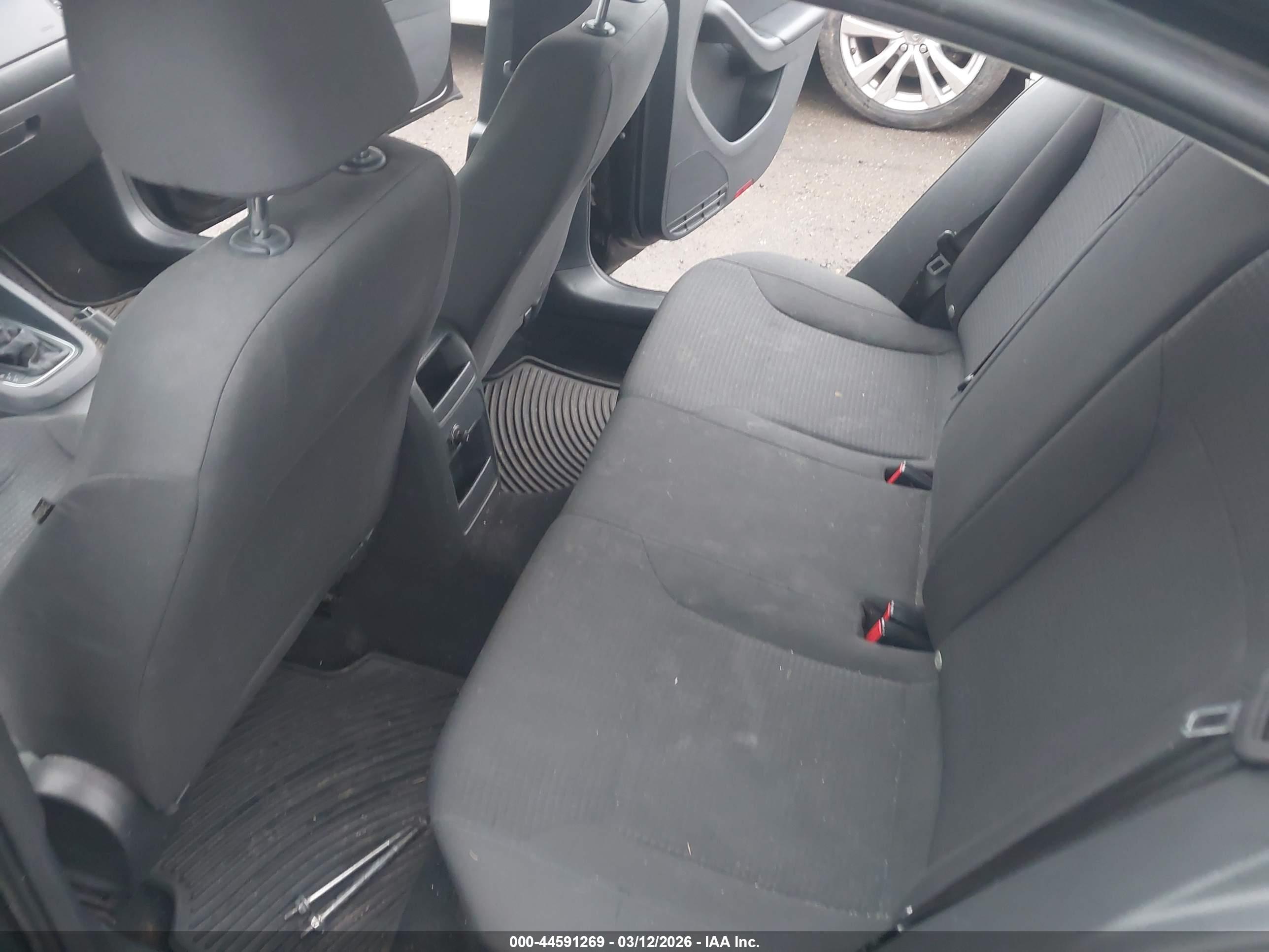 VOLKSWAGEN JETTA image 8