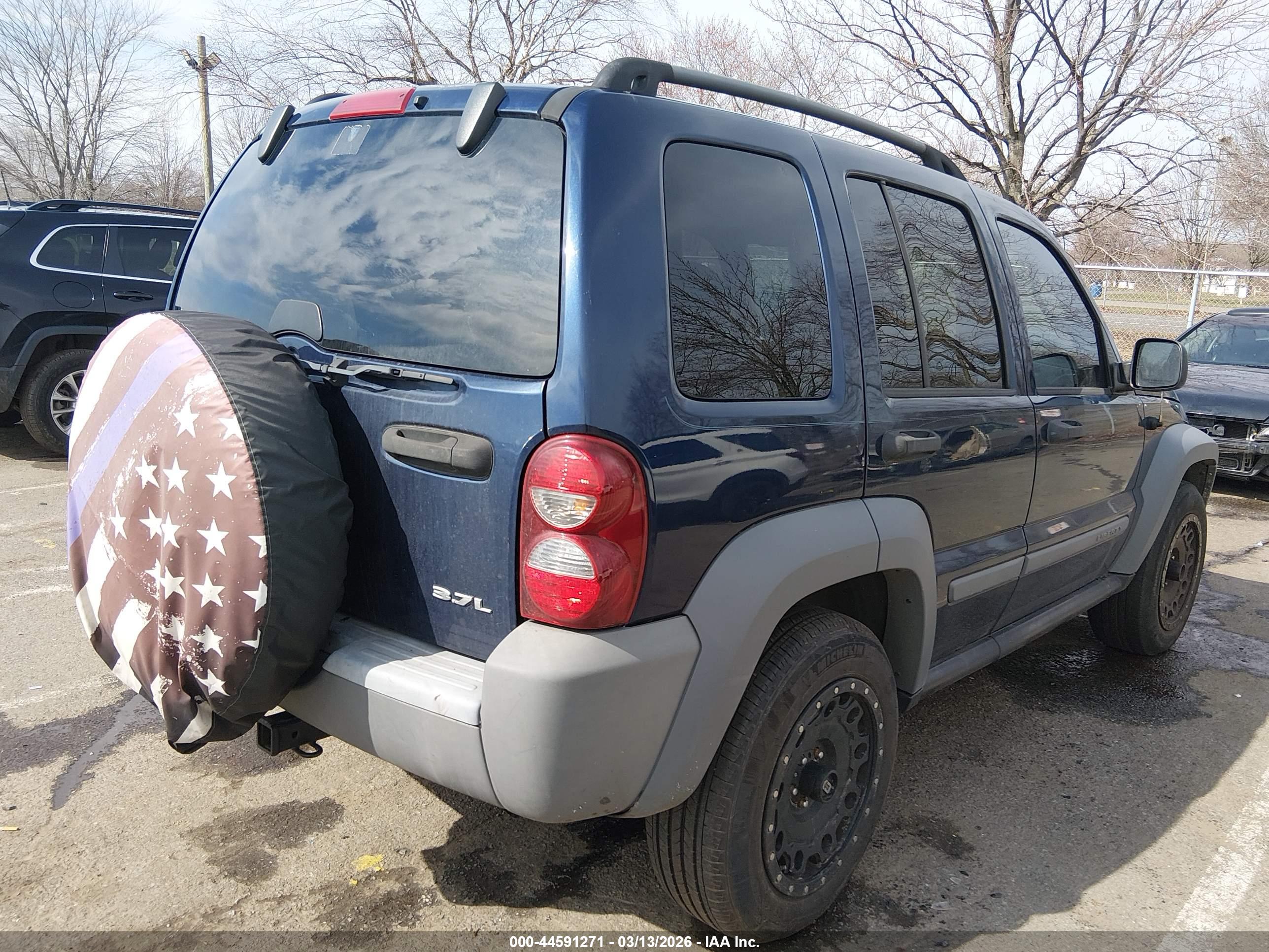 JEEP LIBERTY image 4