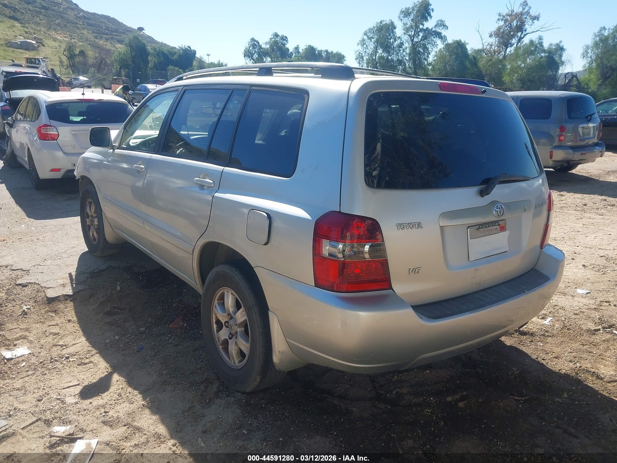 TOYOTA HIGHLANDER image 3
