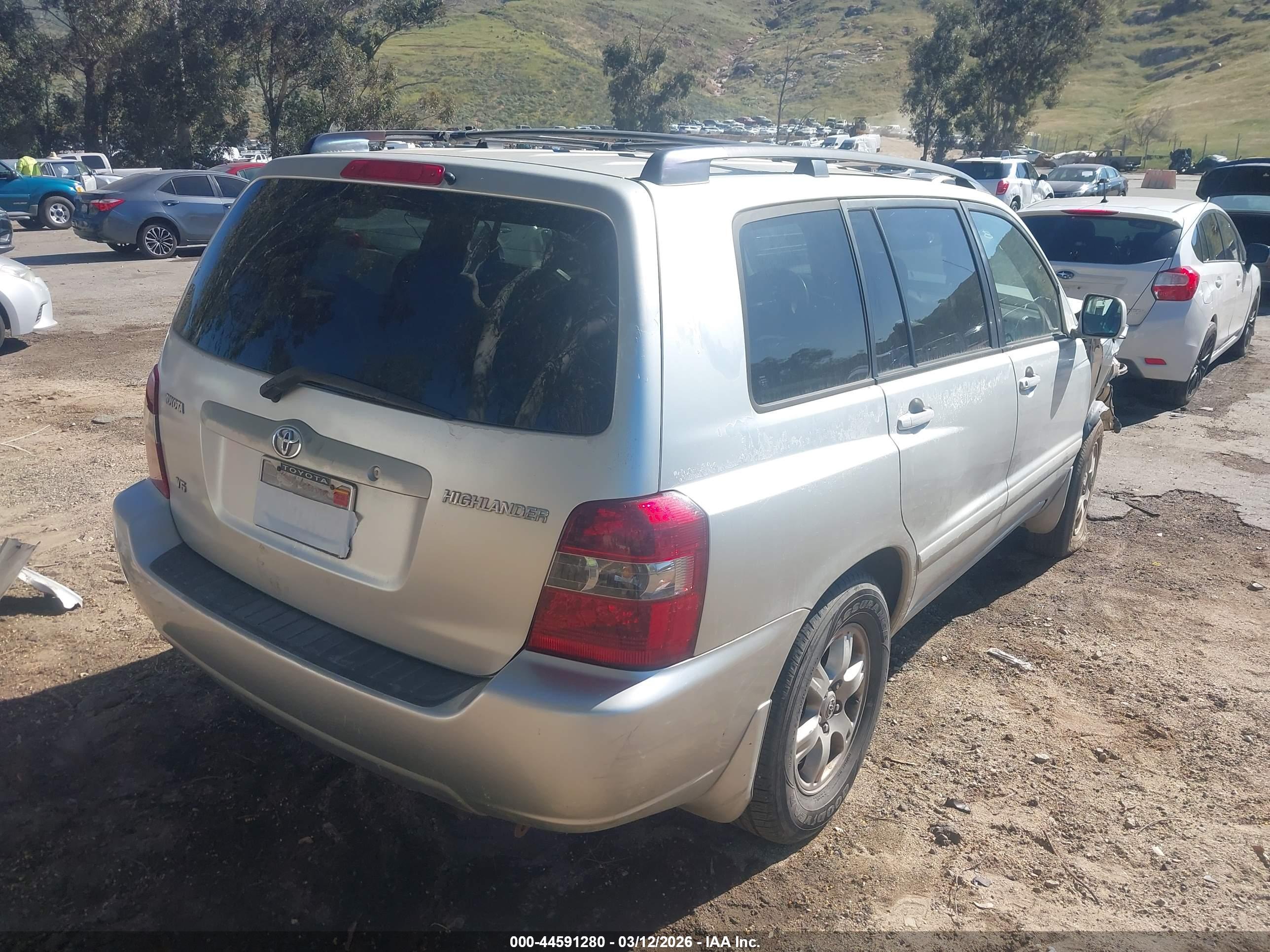 TOYOTA HIGHLANDER image 4