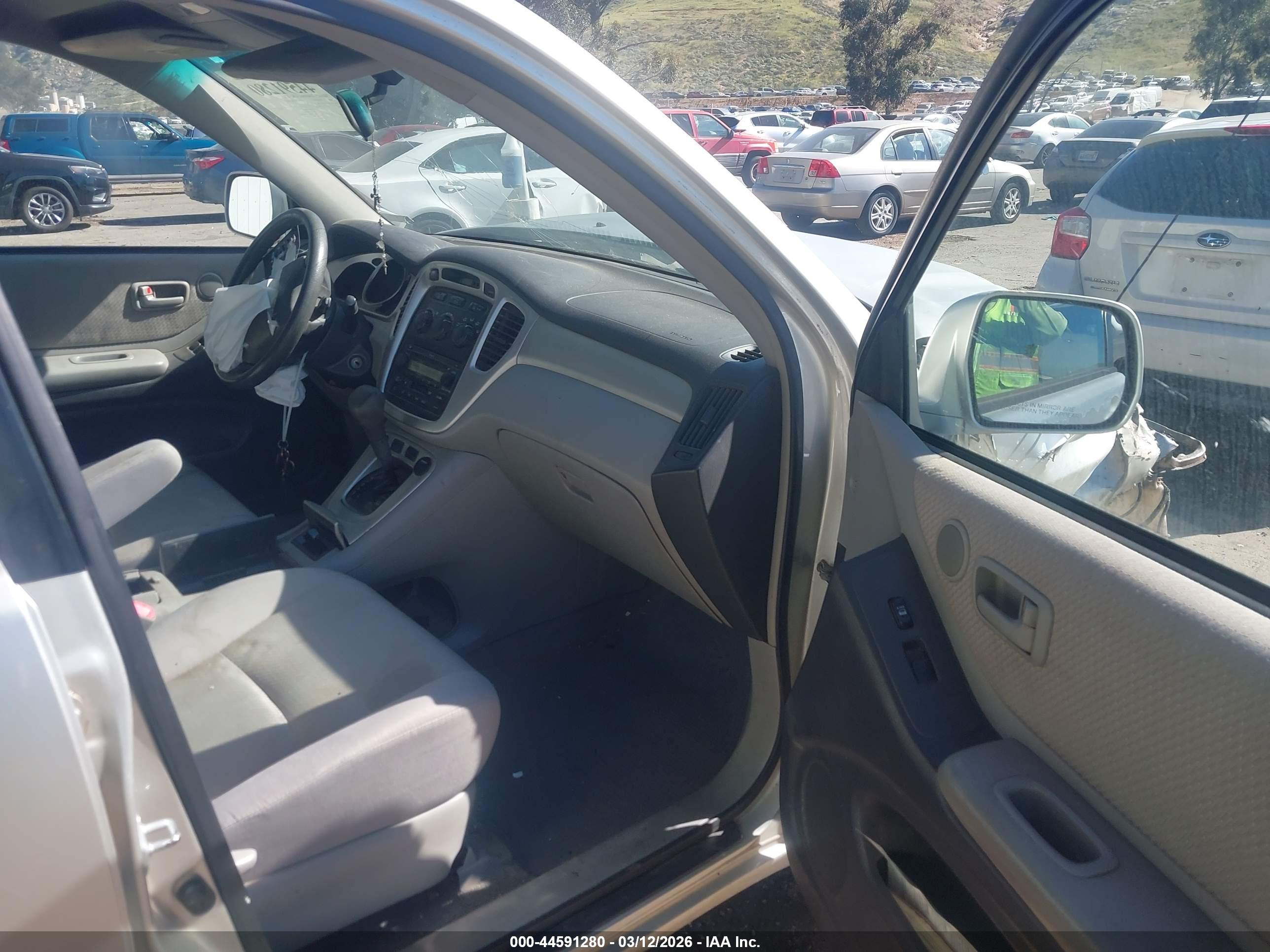 TOYOTA HIGHLANDER image 5