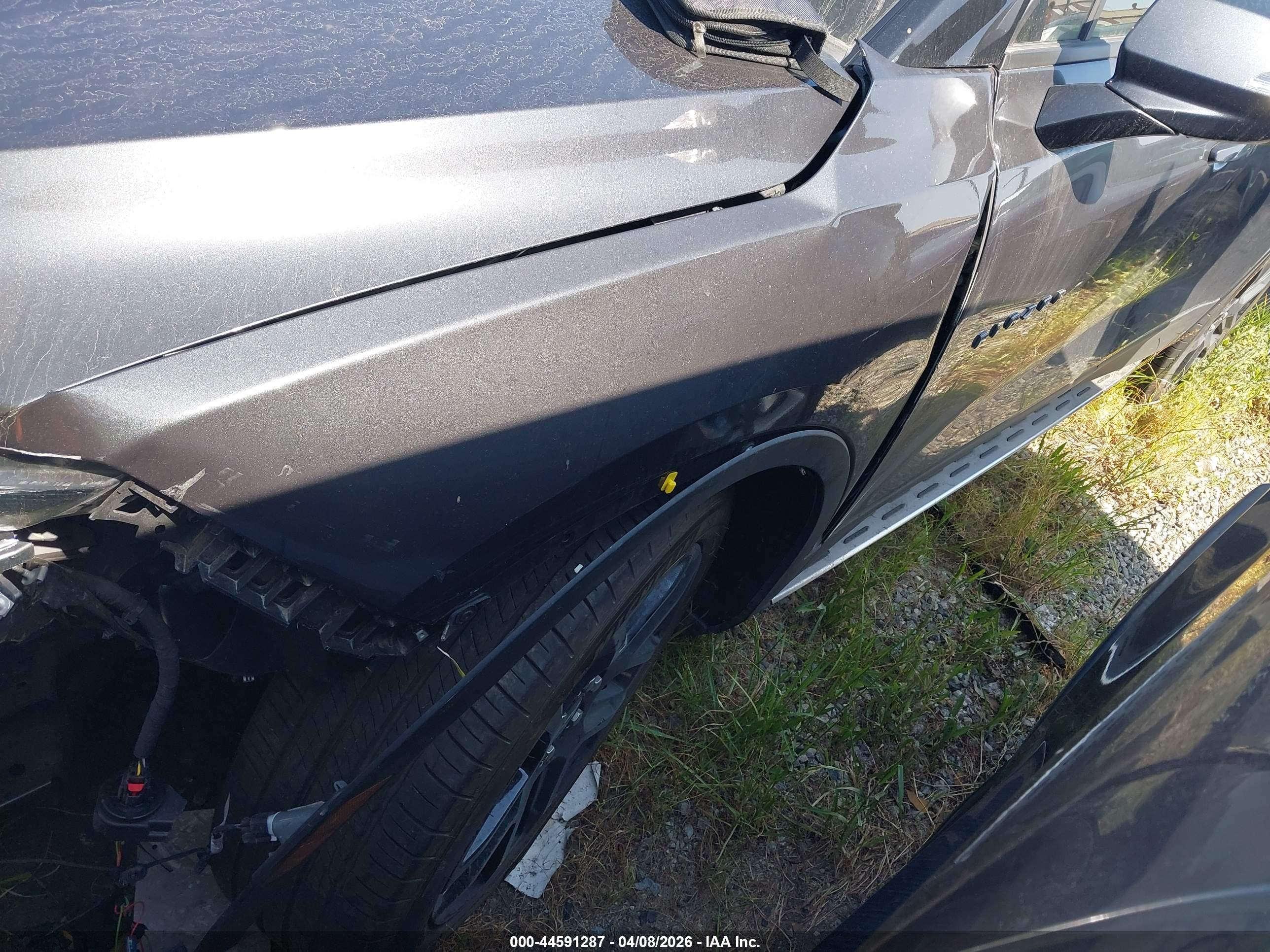 CHEVROLET BLAZER image 2
