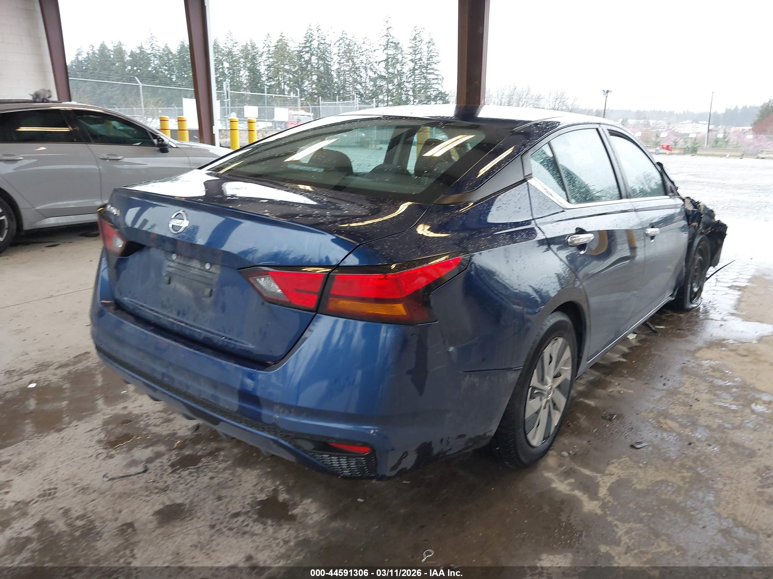 NISSAN ALTIMA image 4