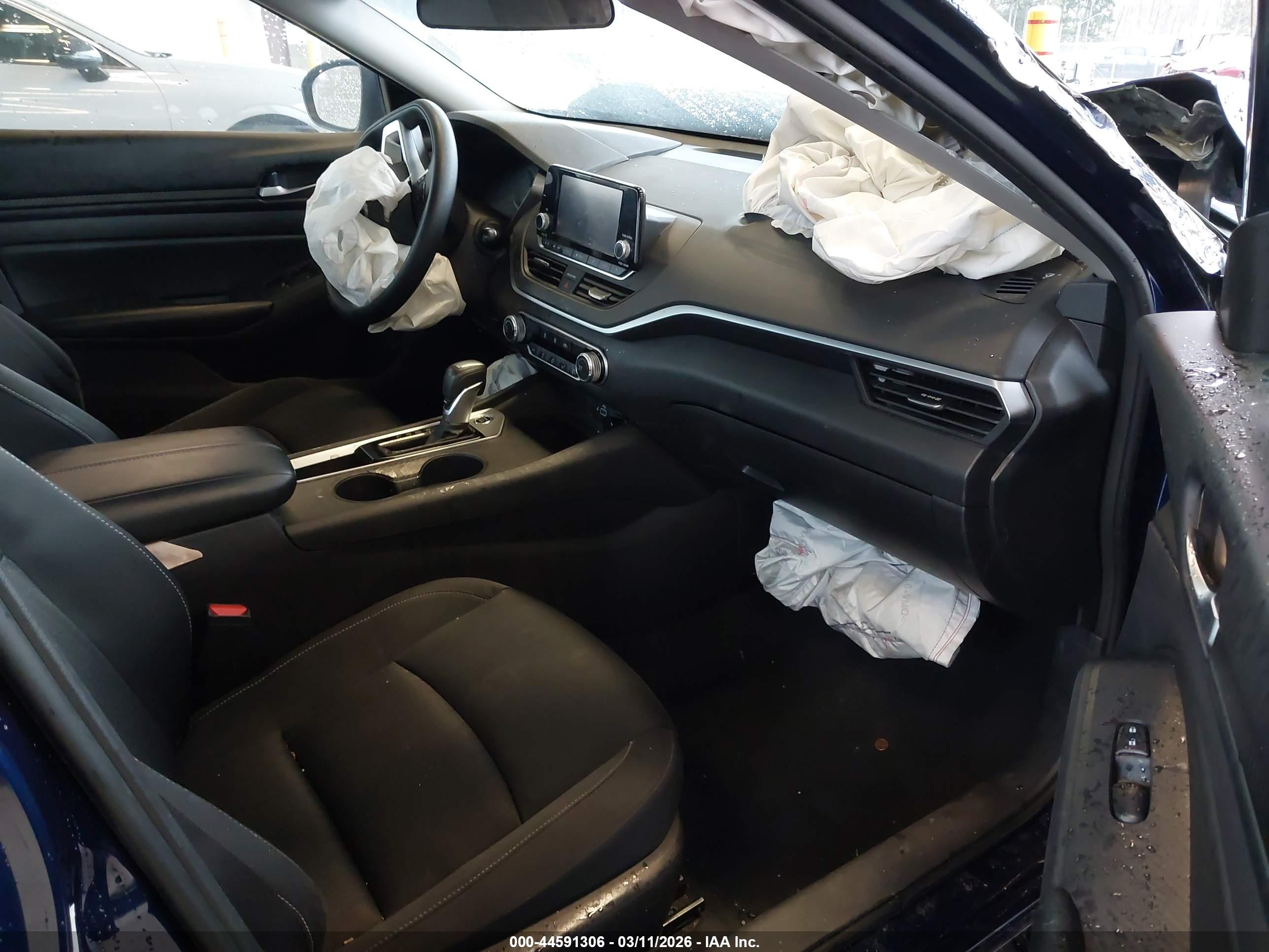 NISSAN ALTIMA image 5