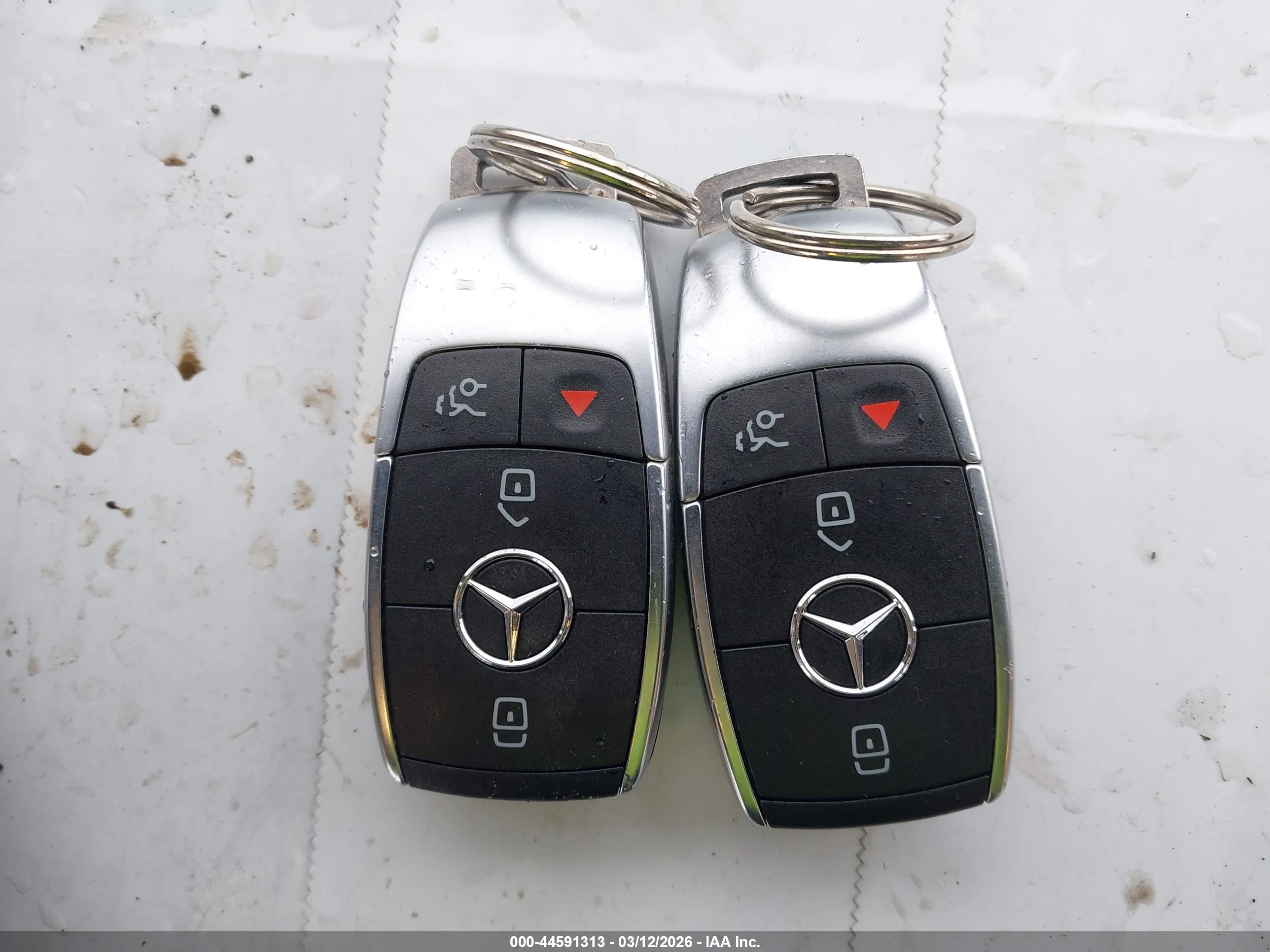 MERCEDES-BENZ GLE image 11