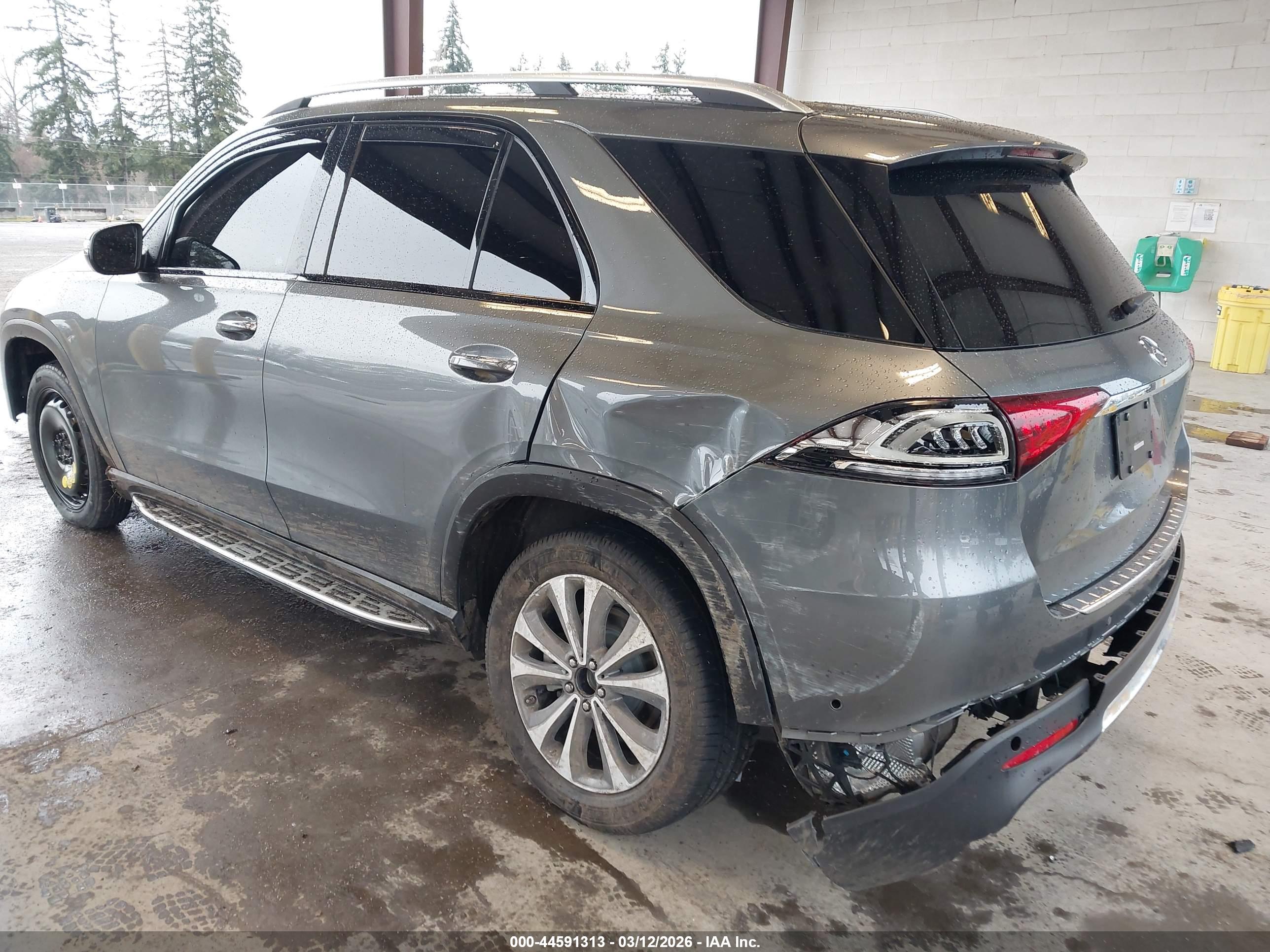 MERCEDES-BENZ GLE image 3