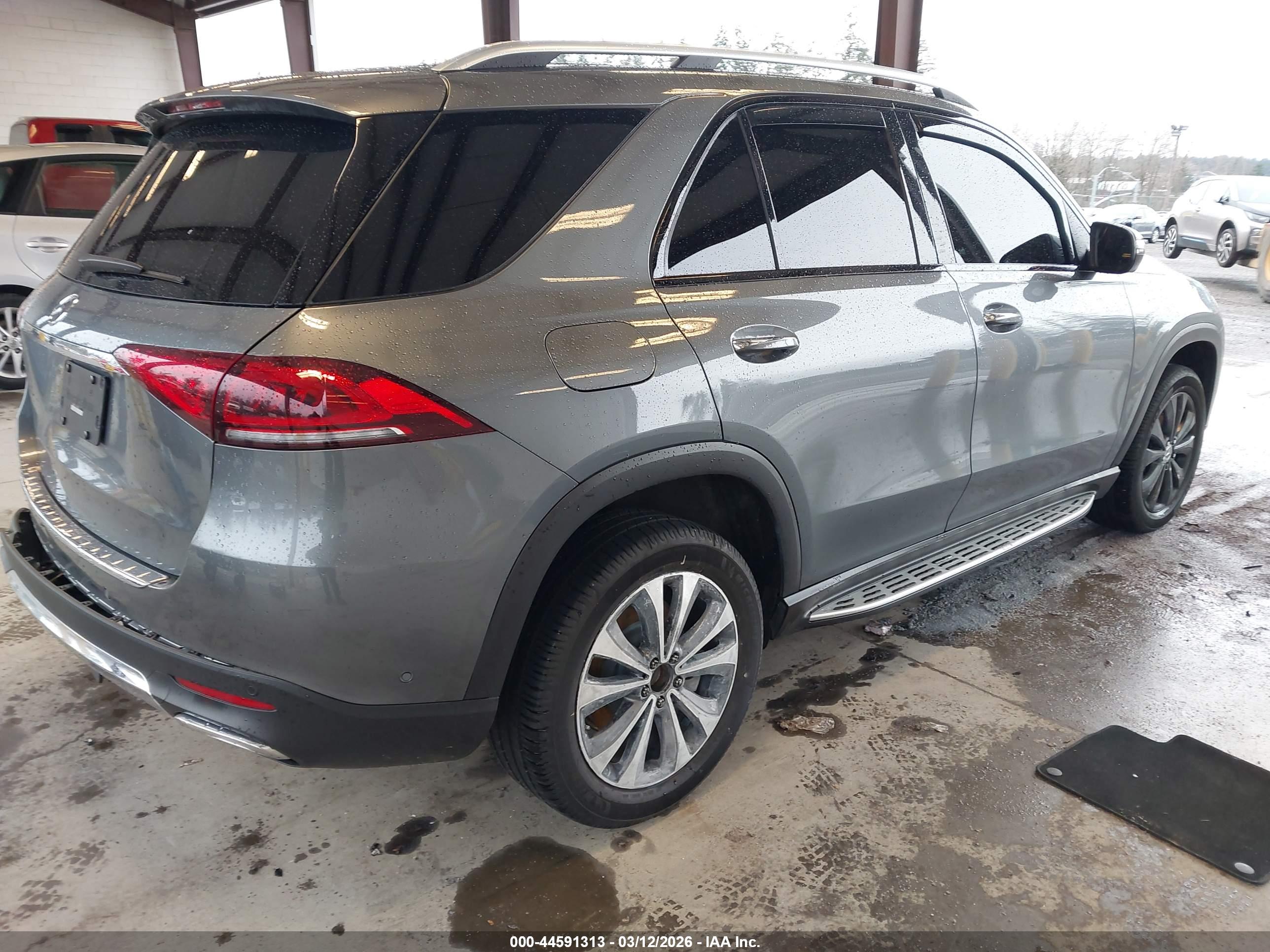MERCEDES-BENZ GLE image 4