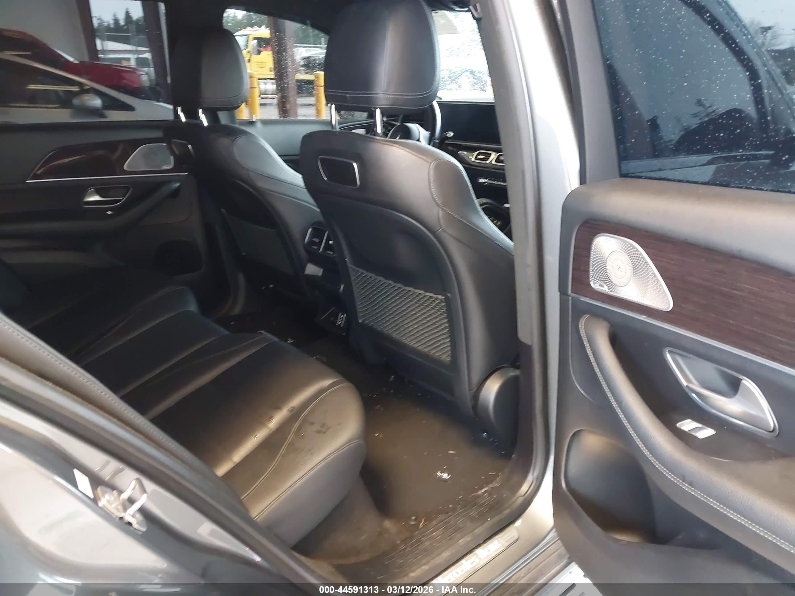 MERCEDES-BENZ GLE image 8