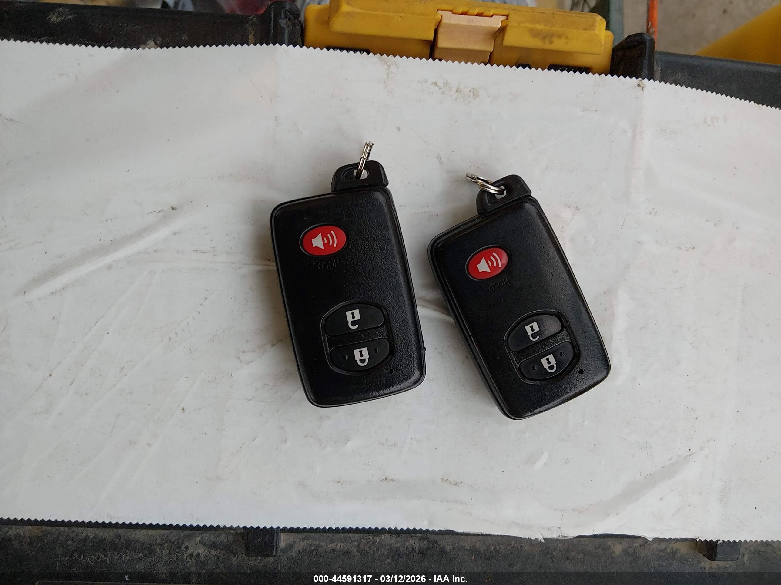 TOYOTA PRIUS image 11