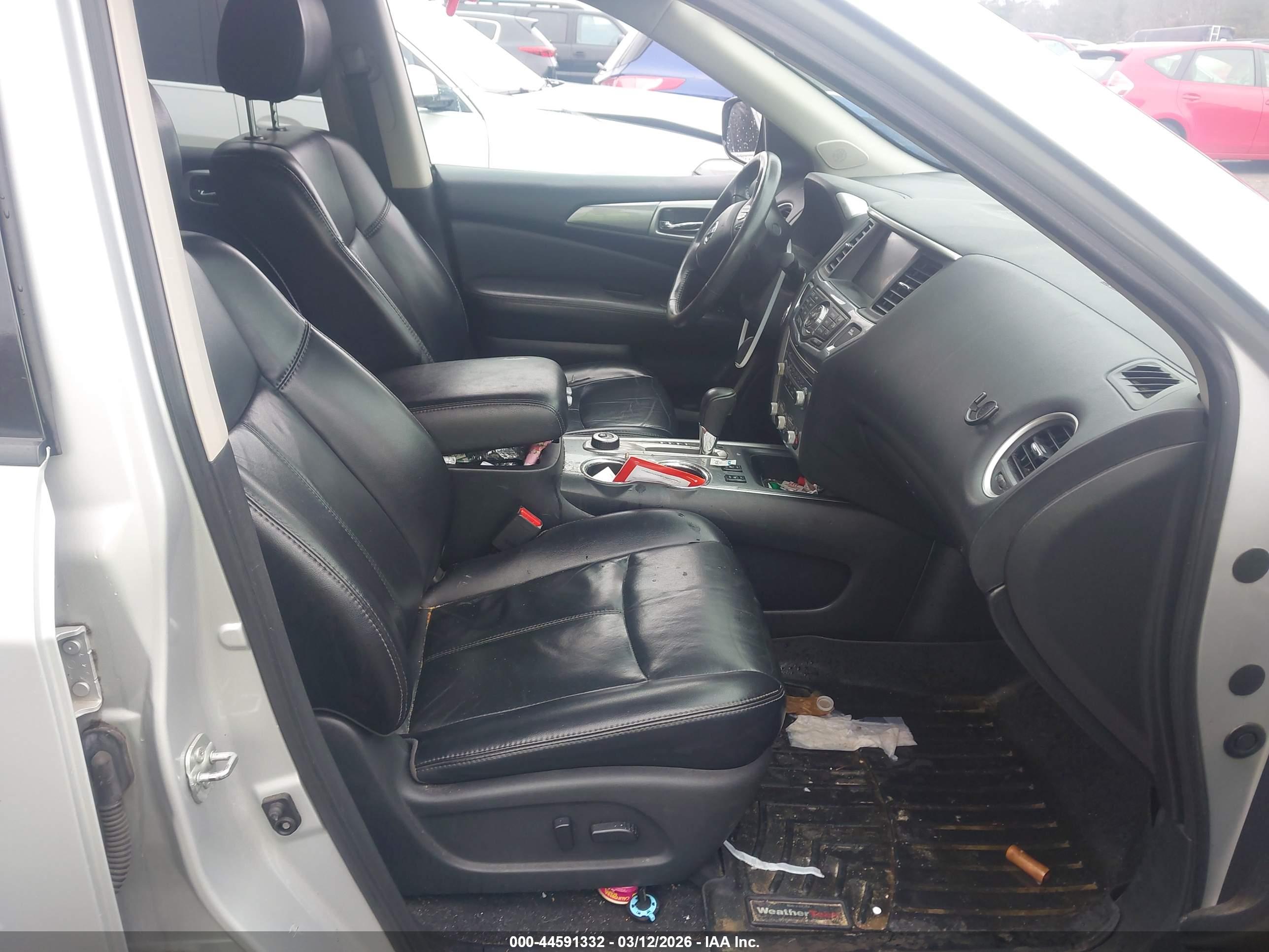 NISSAN PATHFINDER image 5