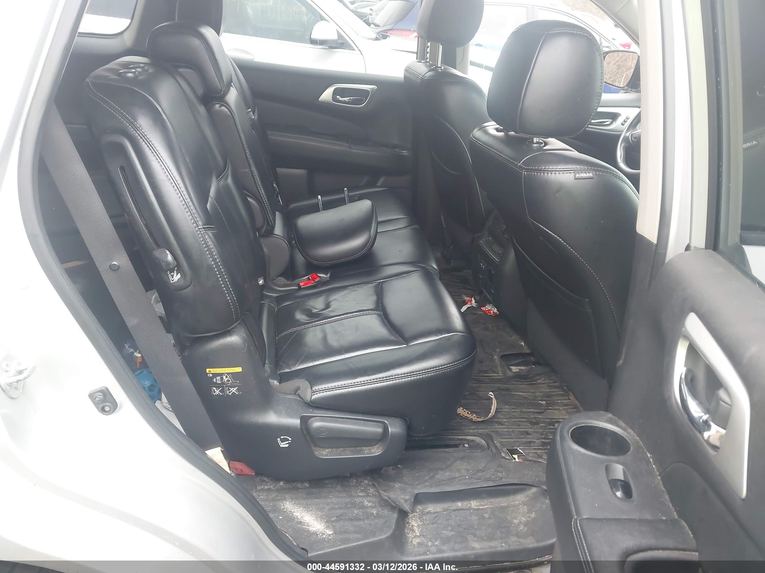 NISSAN PATHFINDER image 8