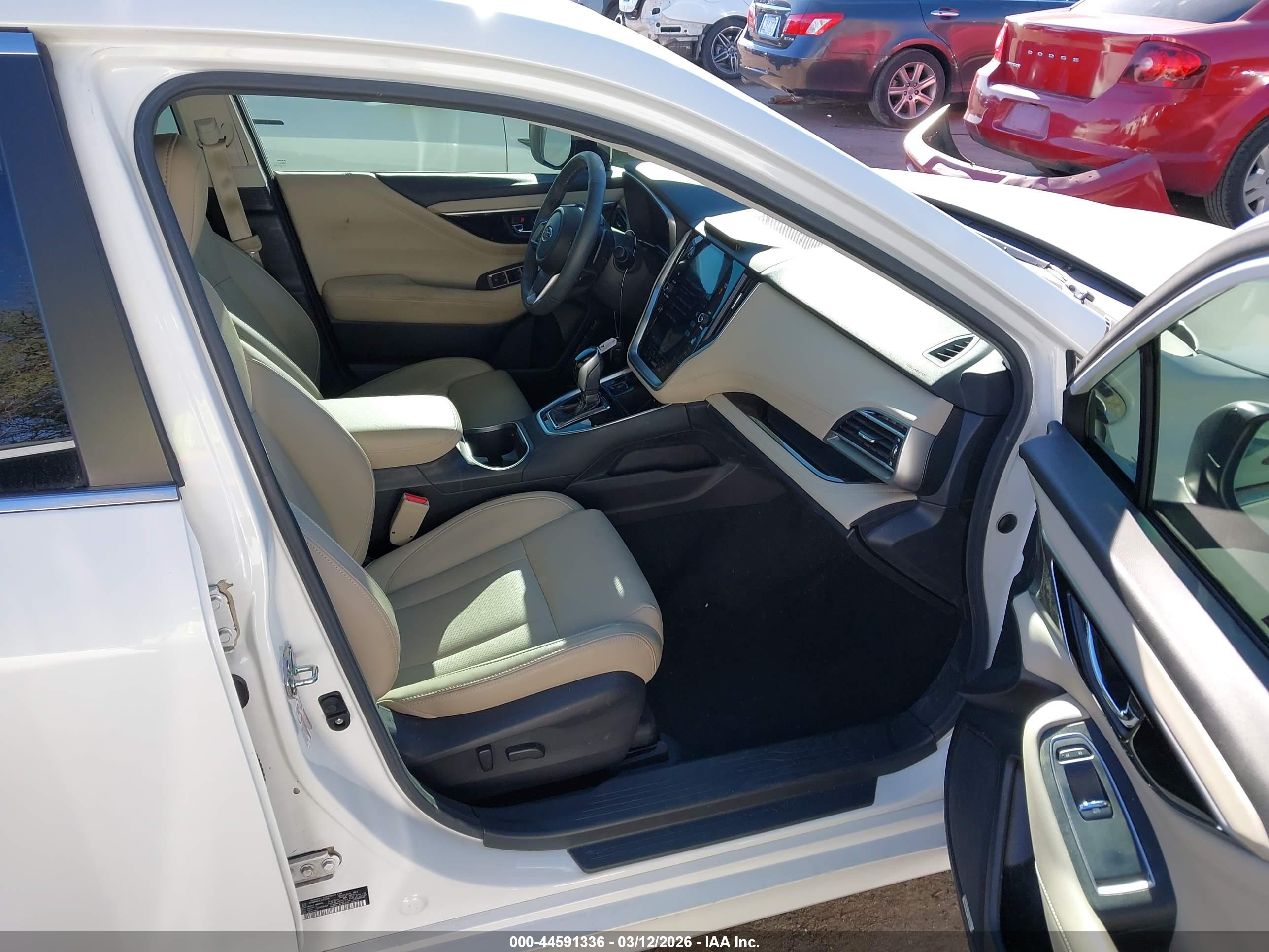 SUBARU LEGACY image 5