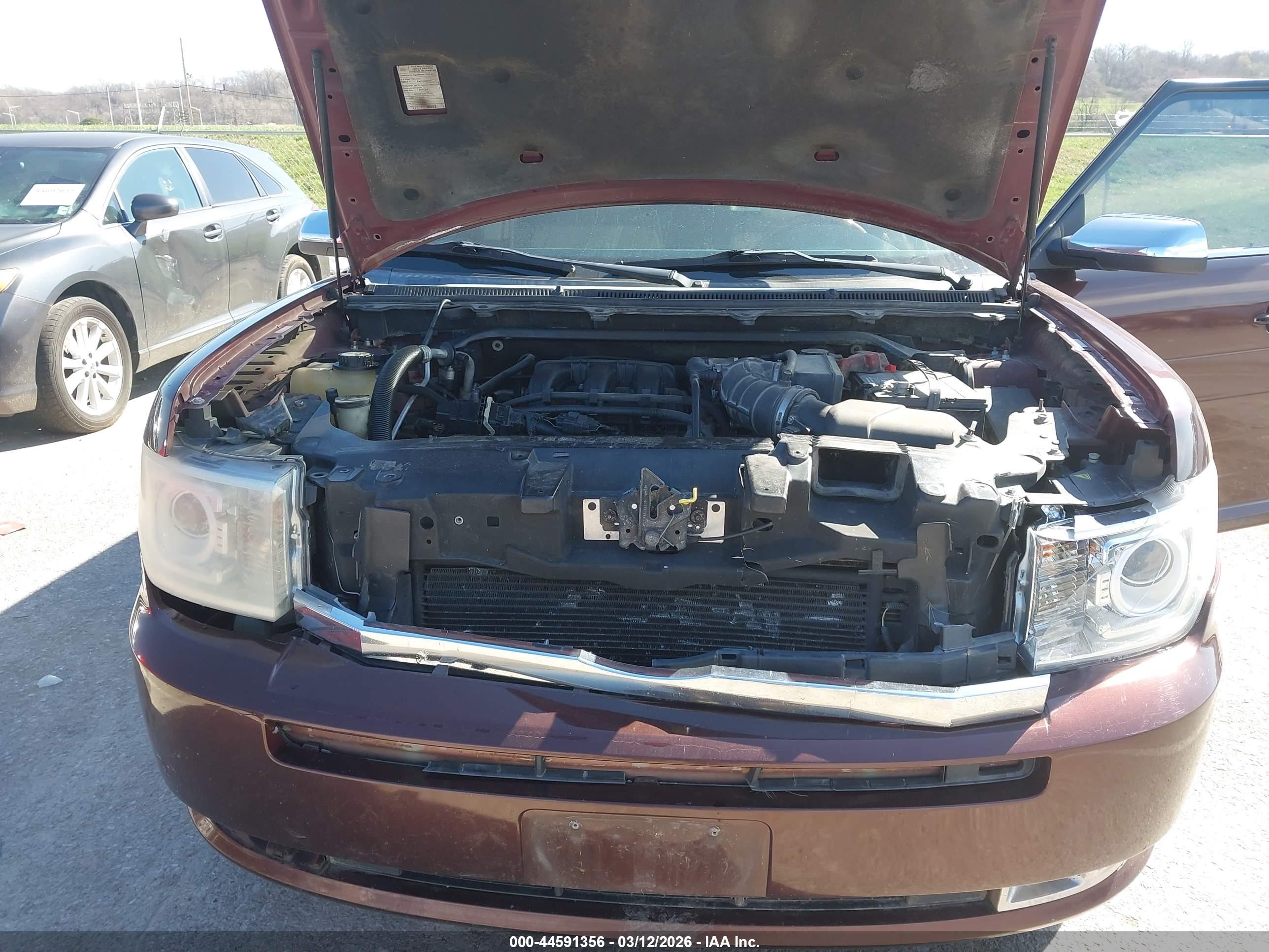 FORD FLEX image 10