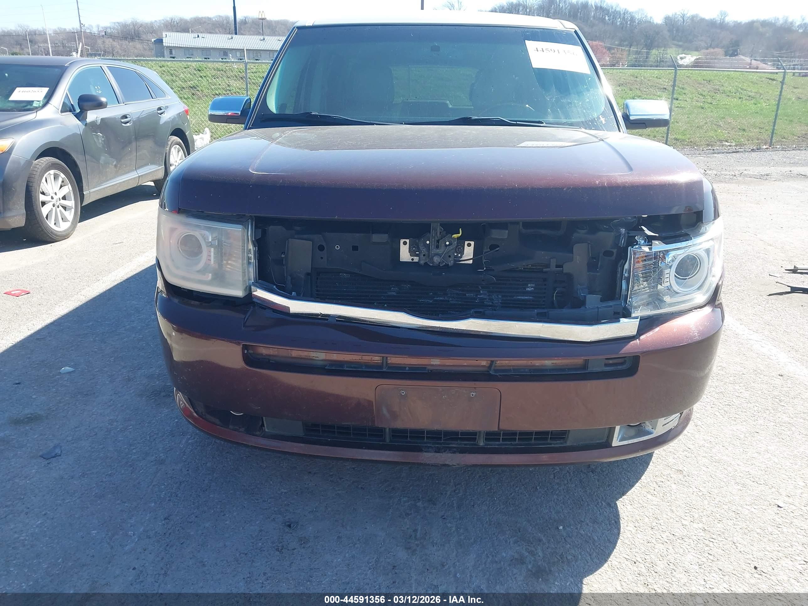 FORD FLEX image 6