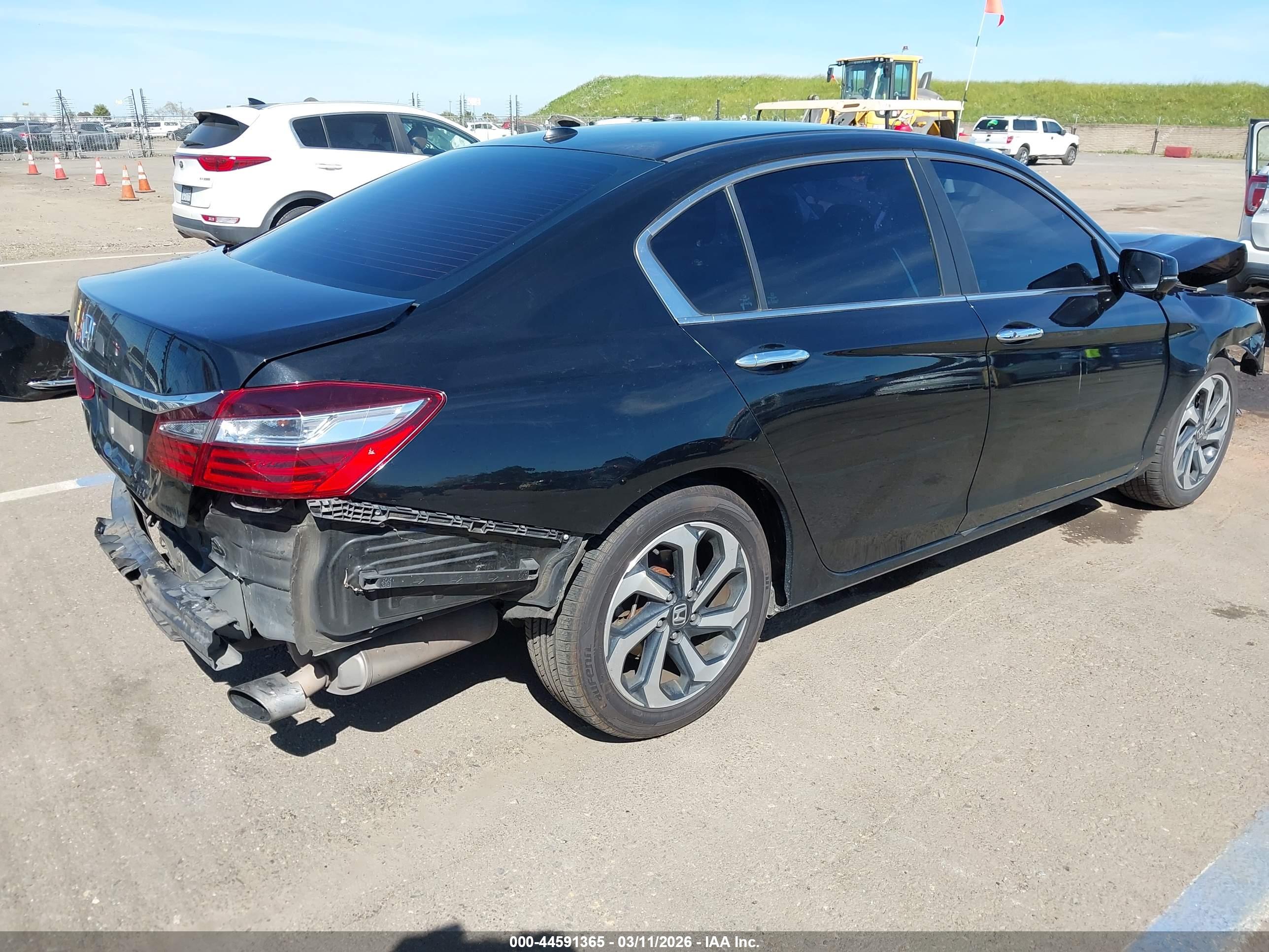 HONDA ACCORD image 4