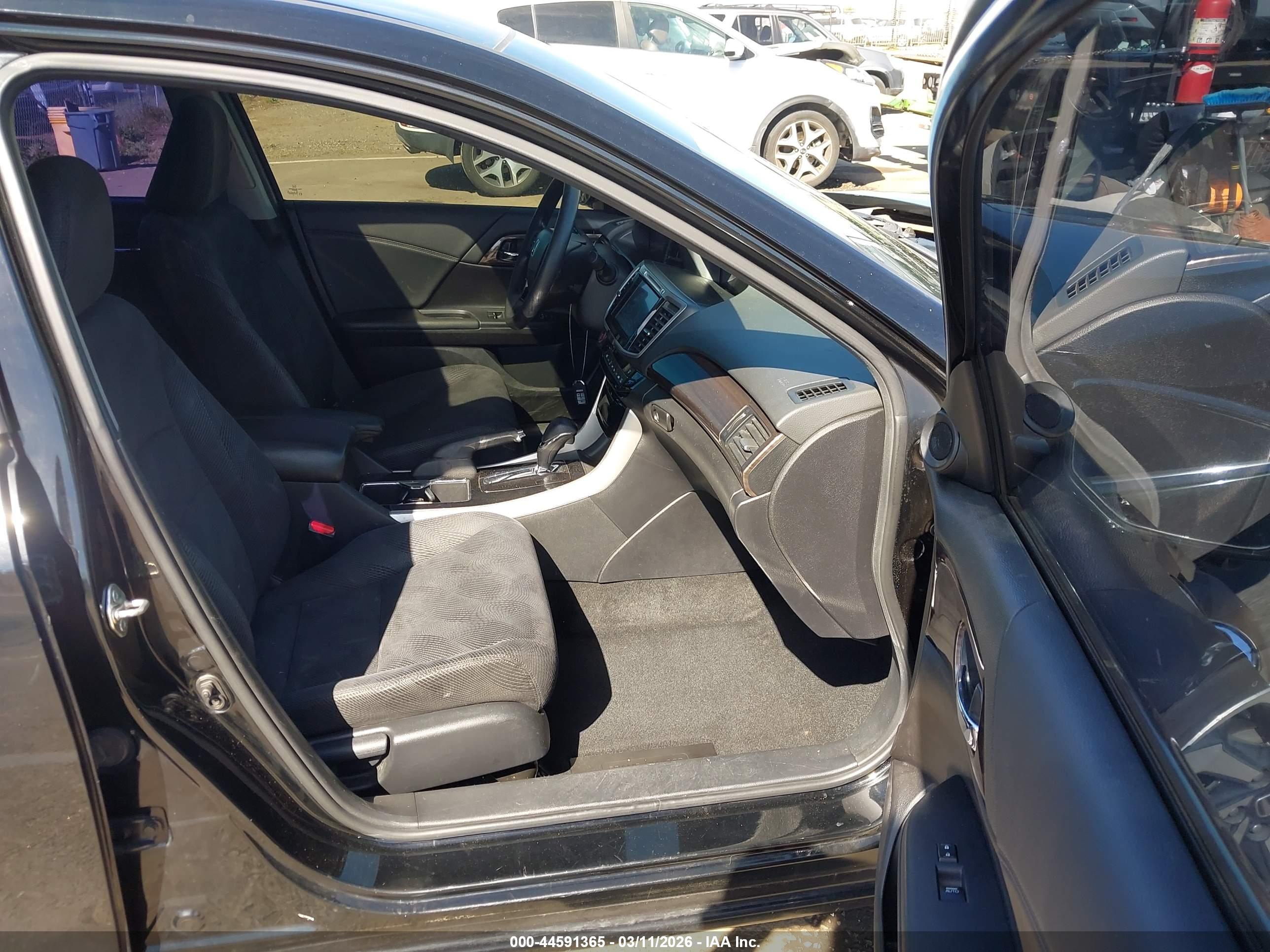 HONDA ACCORD image 5