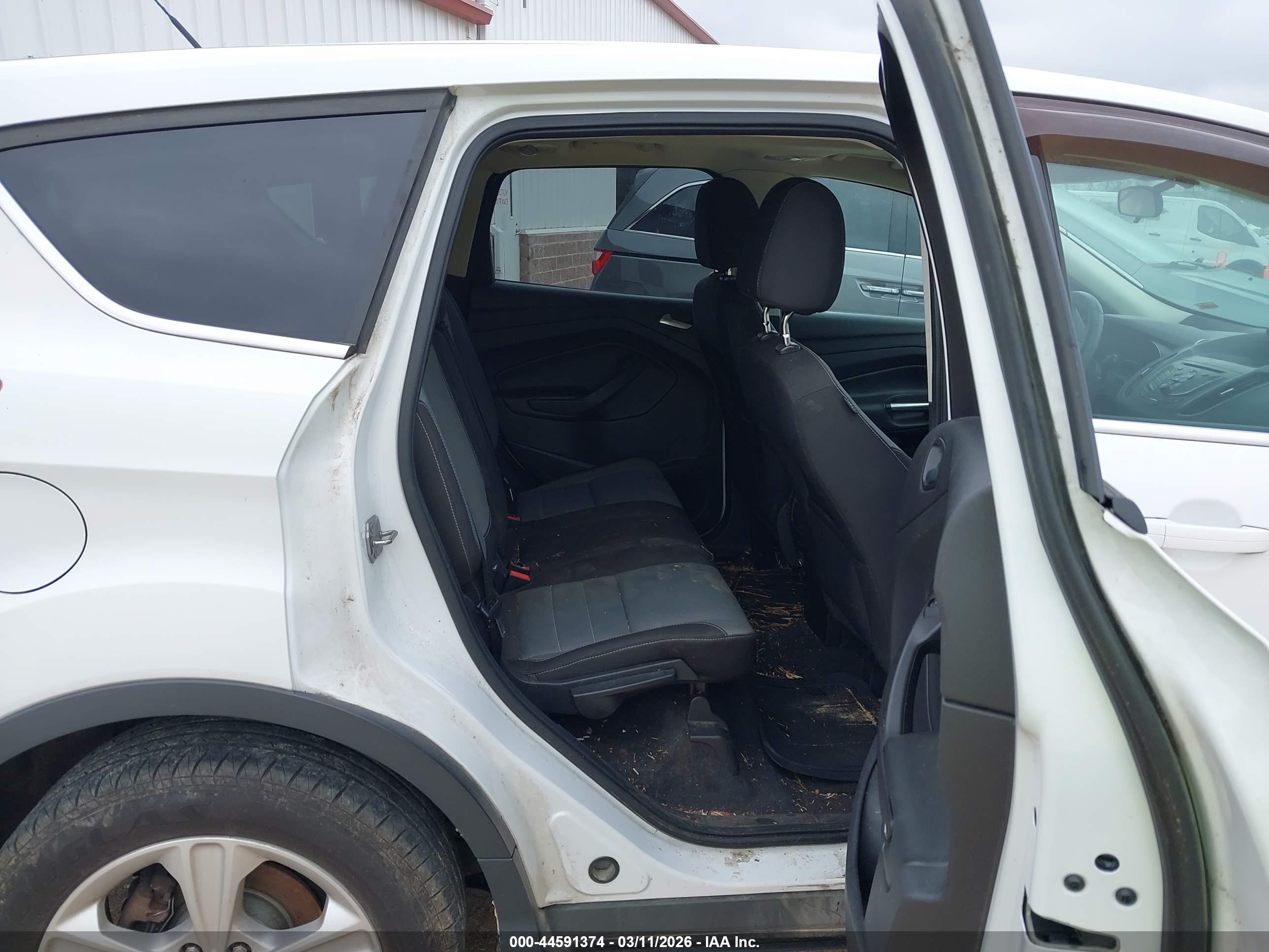 FORD ESCAPE image 8