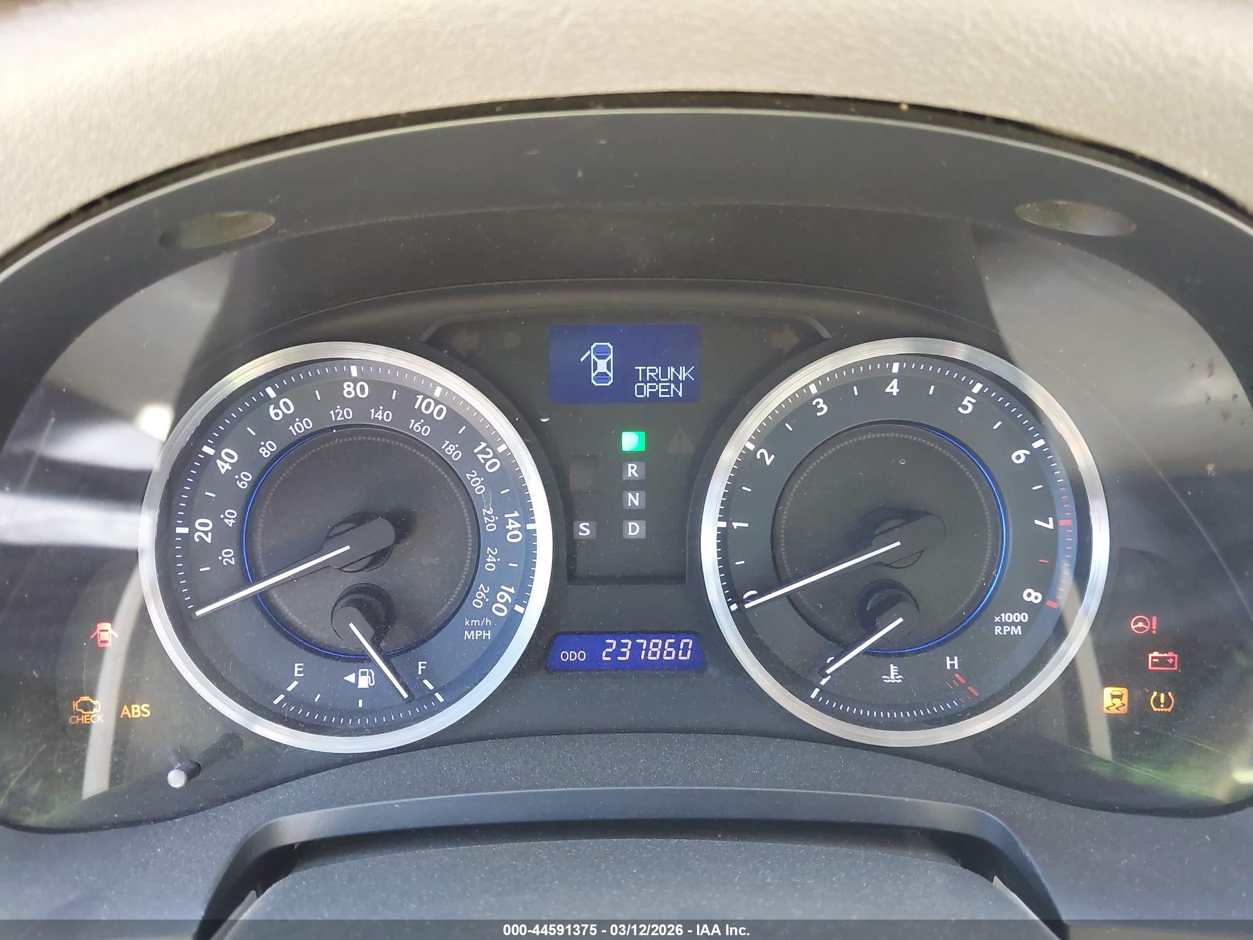 LEXUS IS image 7