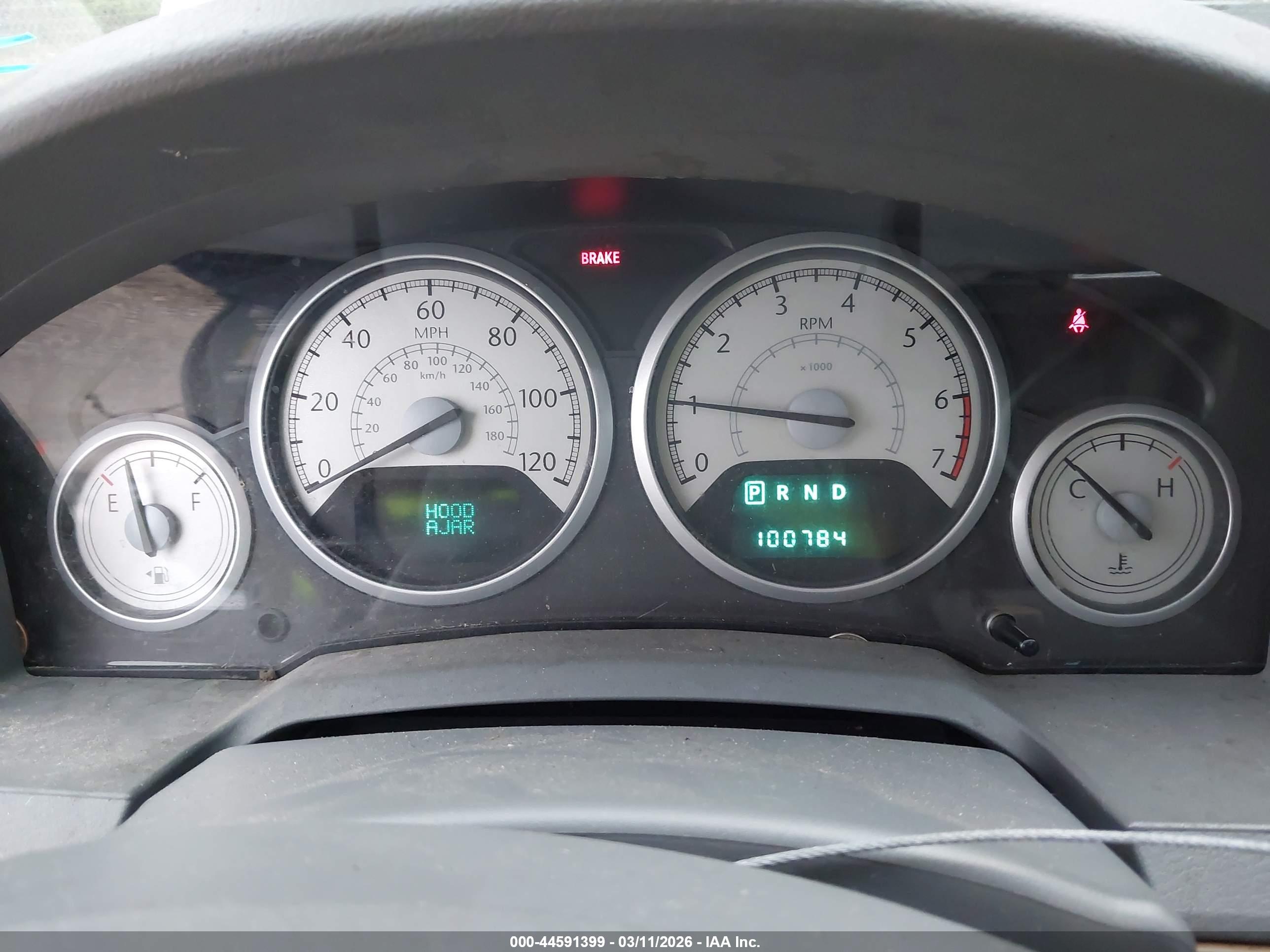 CHRYSLER TOWN image 7