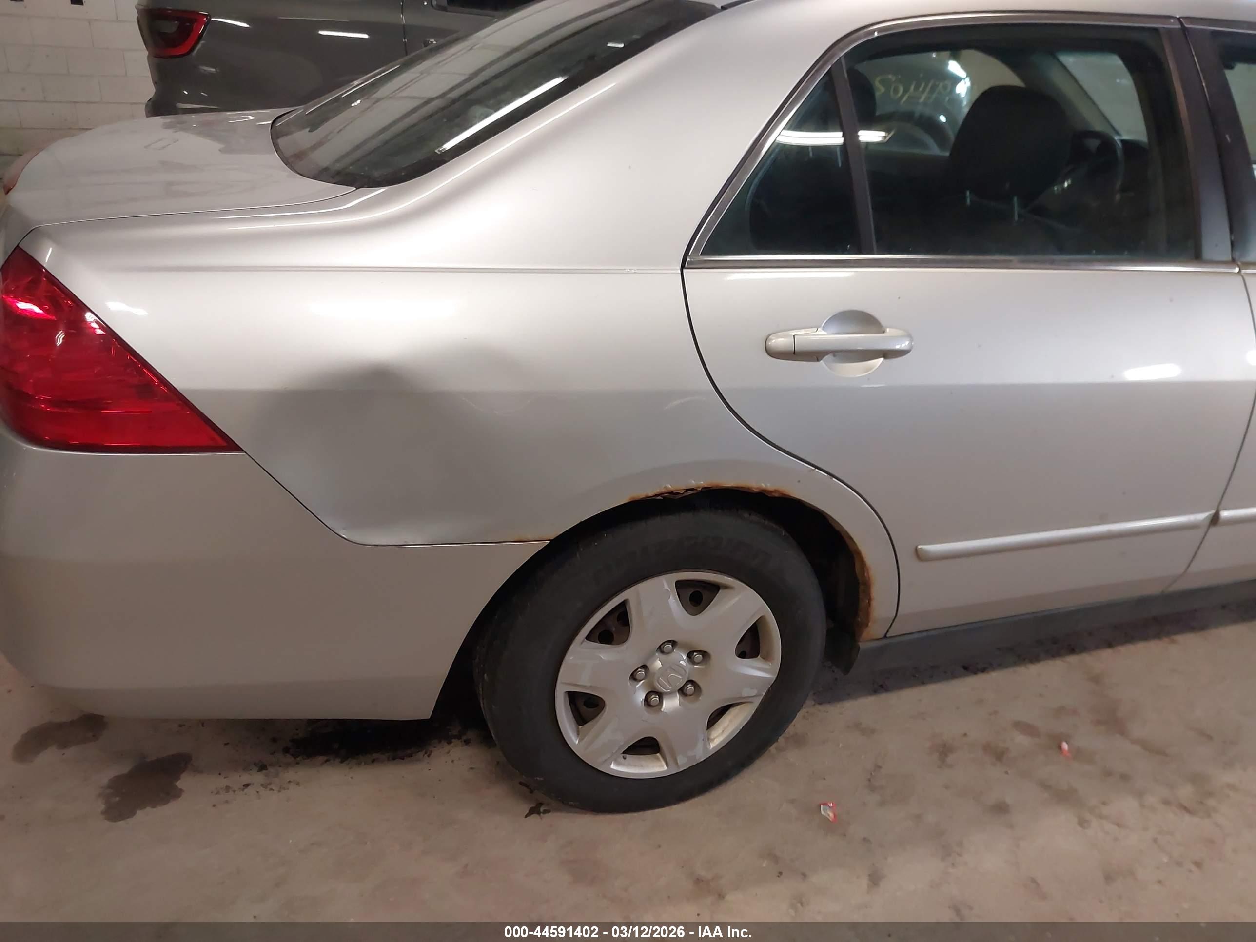 HONDA ACCORD image 6