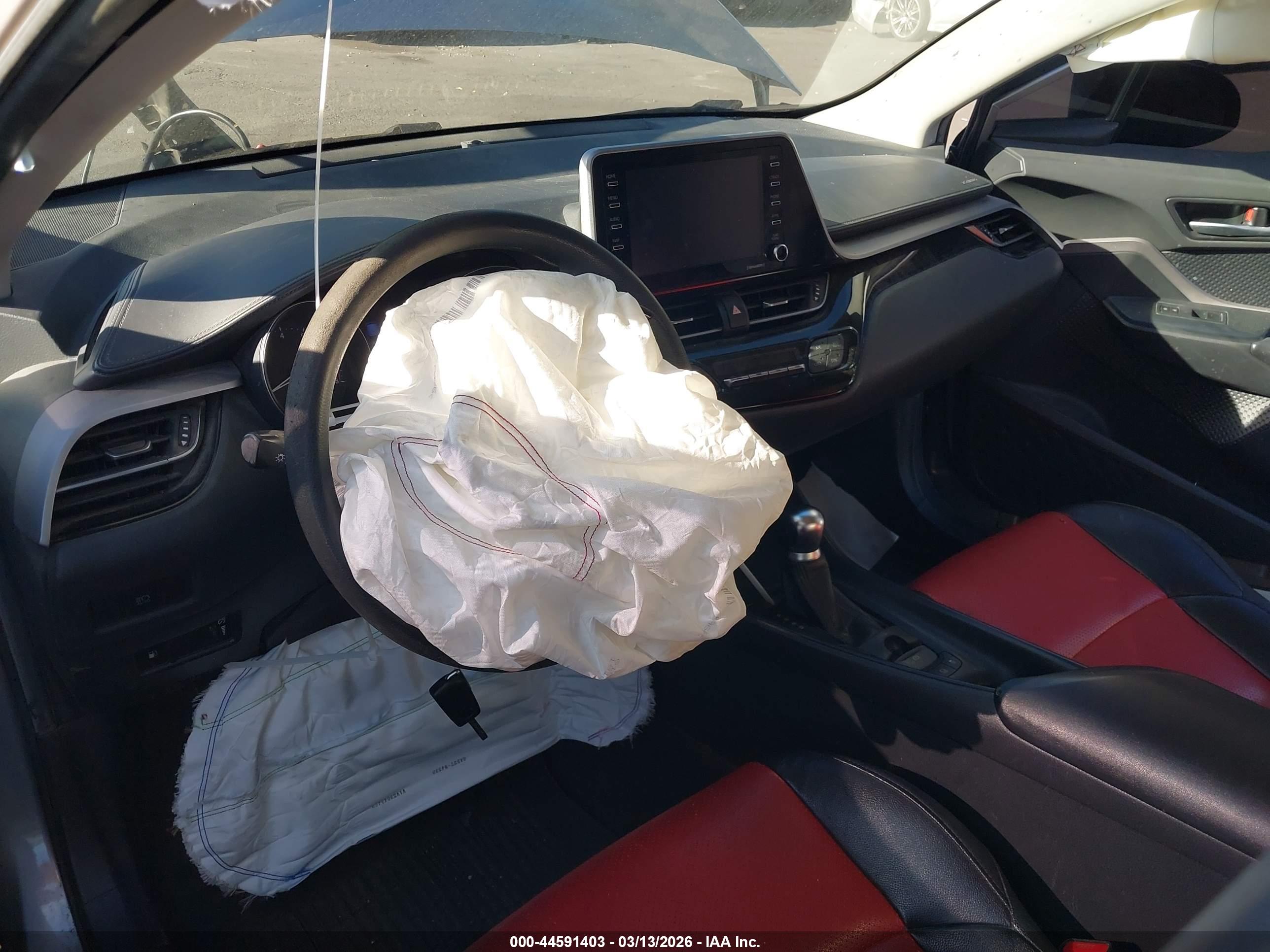TOYOTA C-HR image 5
