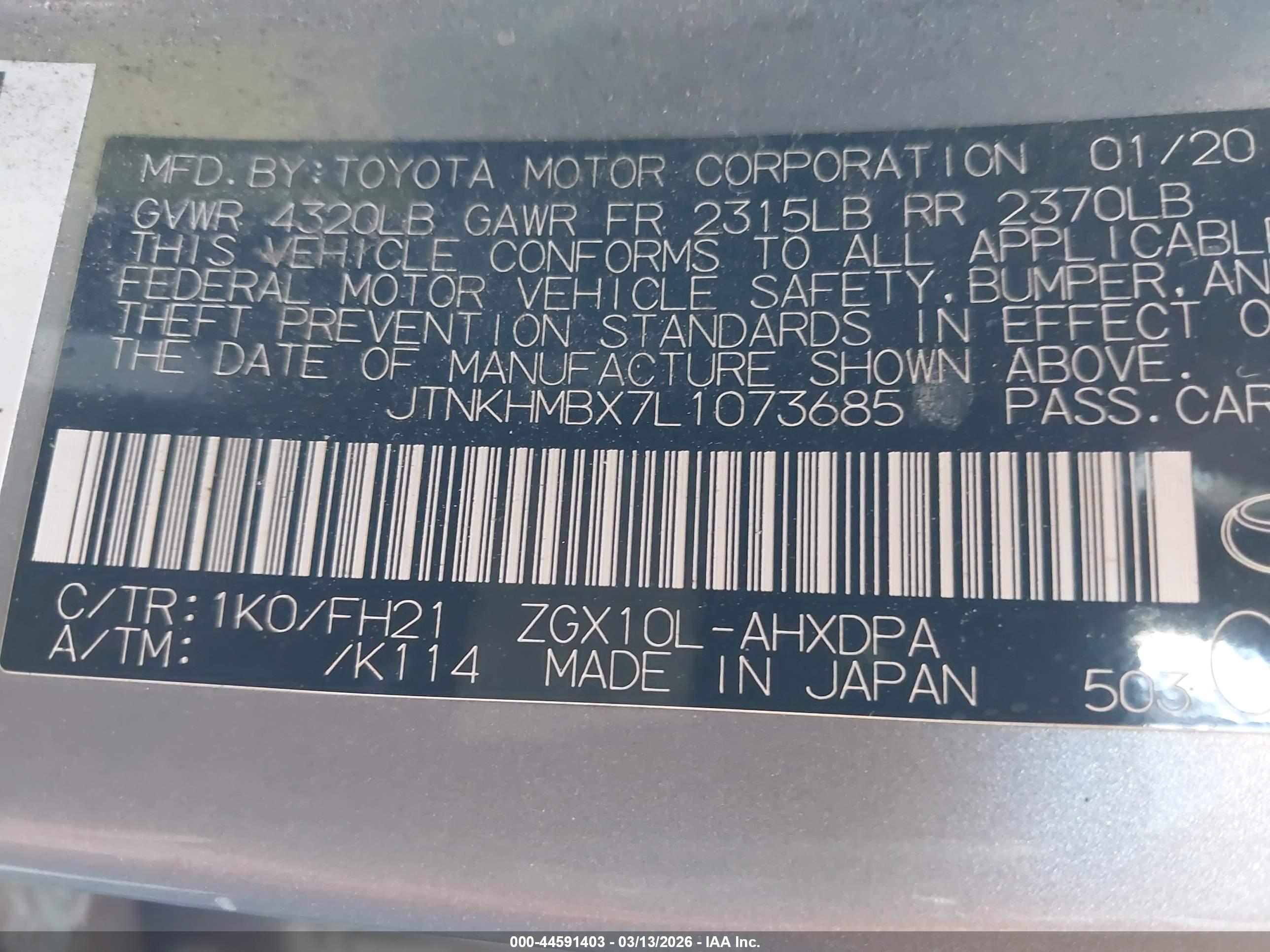 TOYOTA C-HR image 9