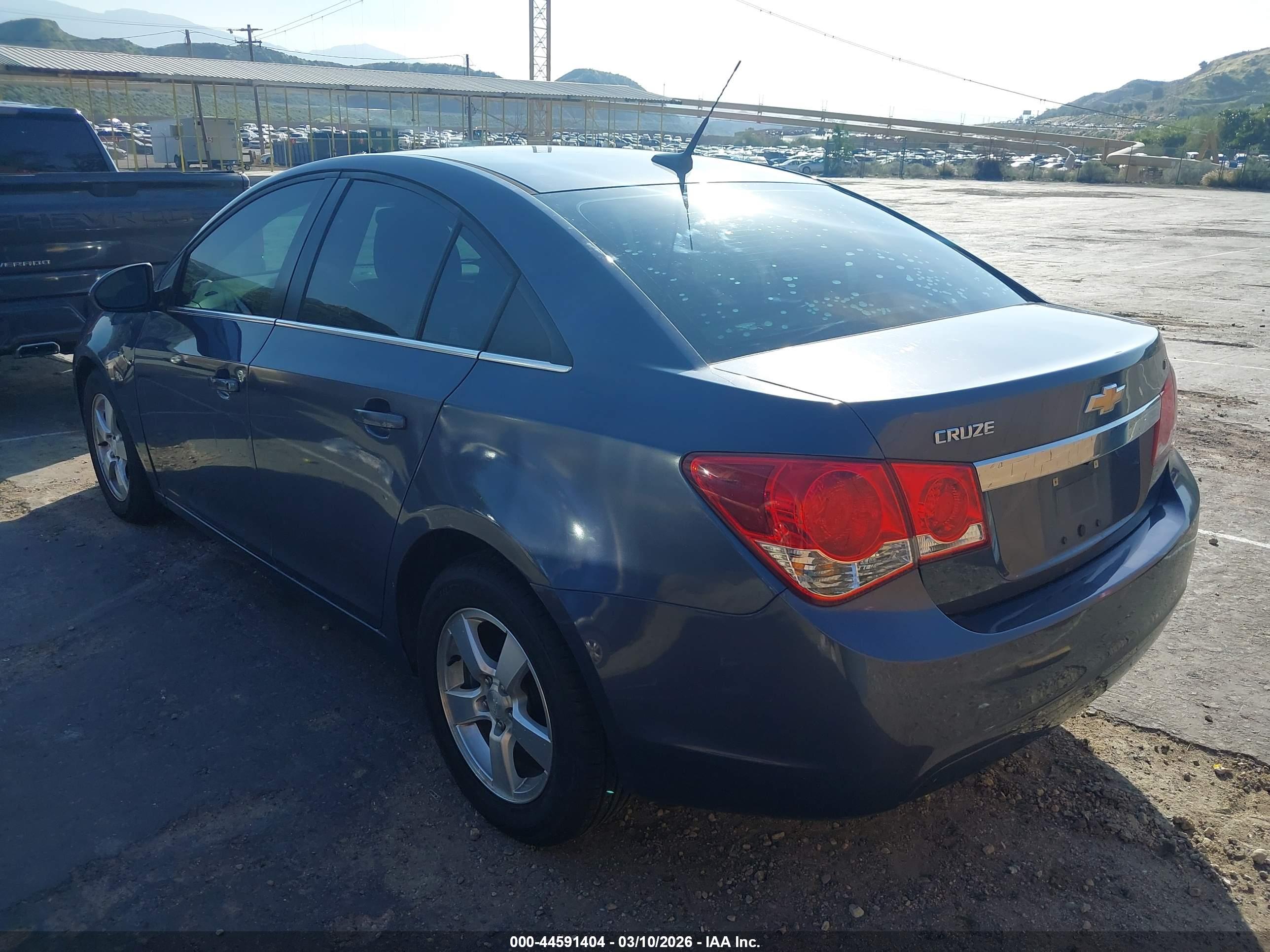 CHEVROLET CRUZE image 3