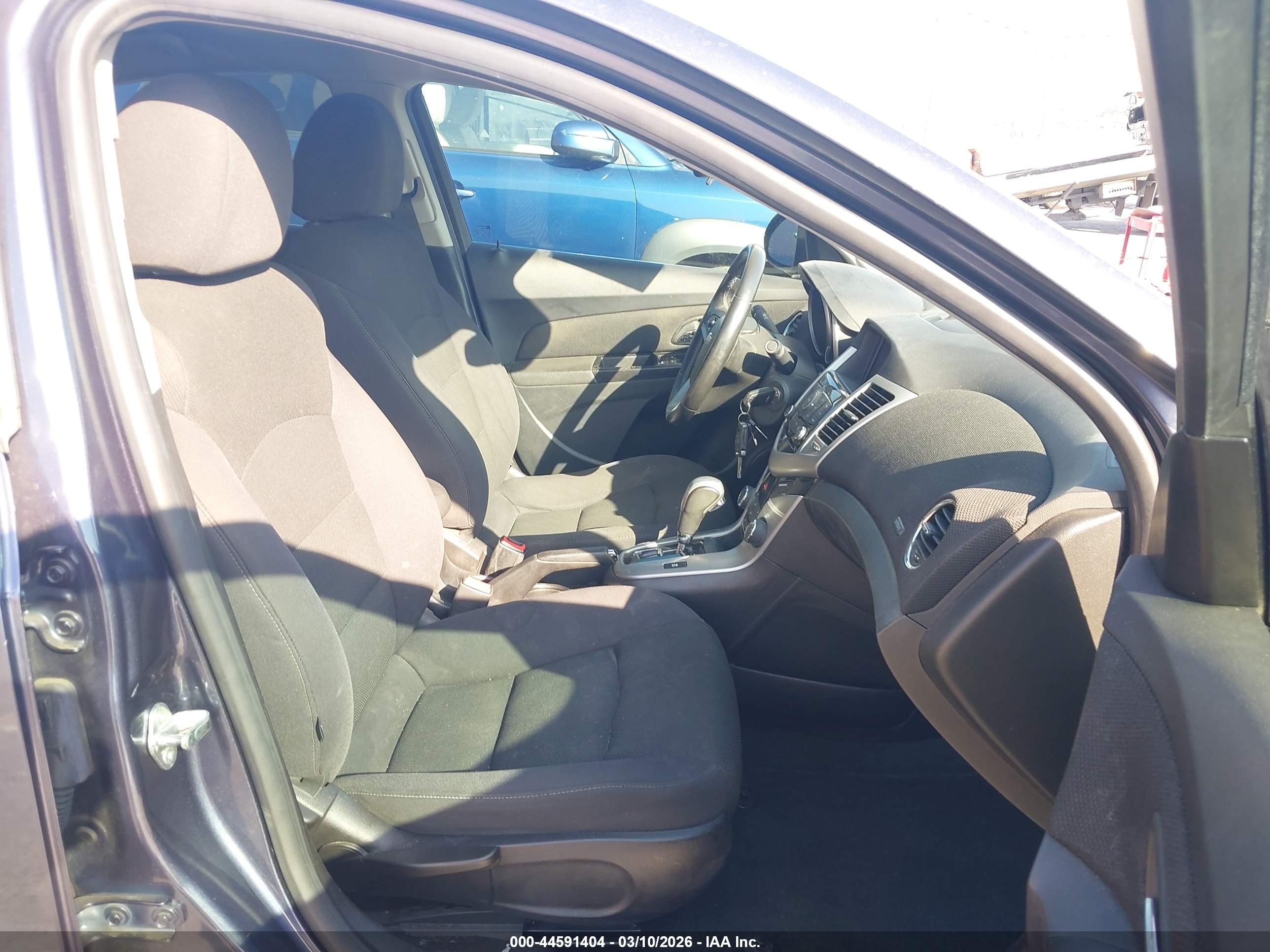 CHEVROLET CRUZE image 5