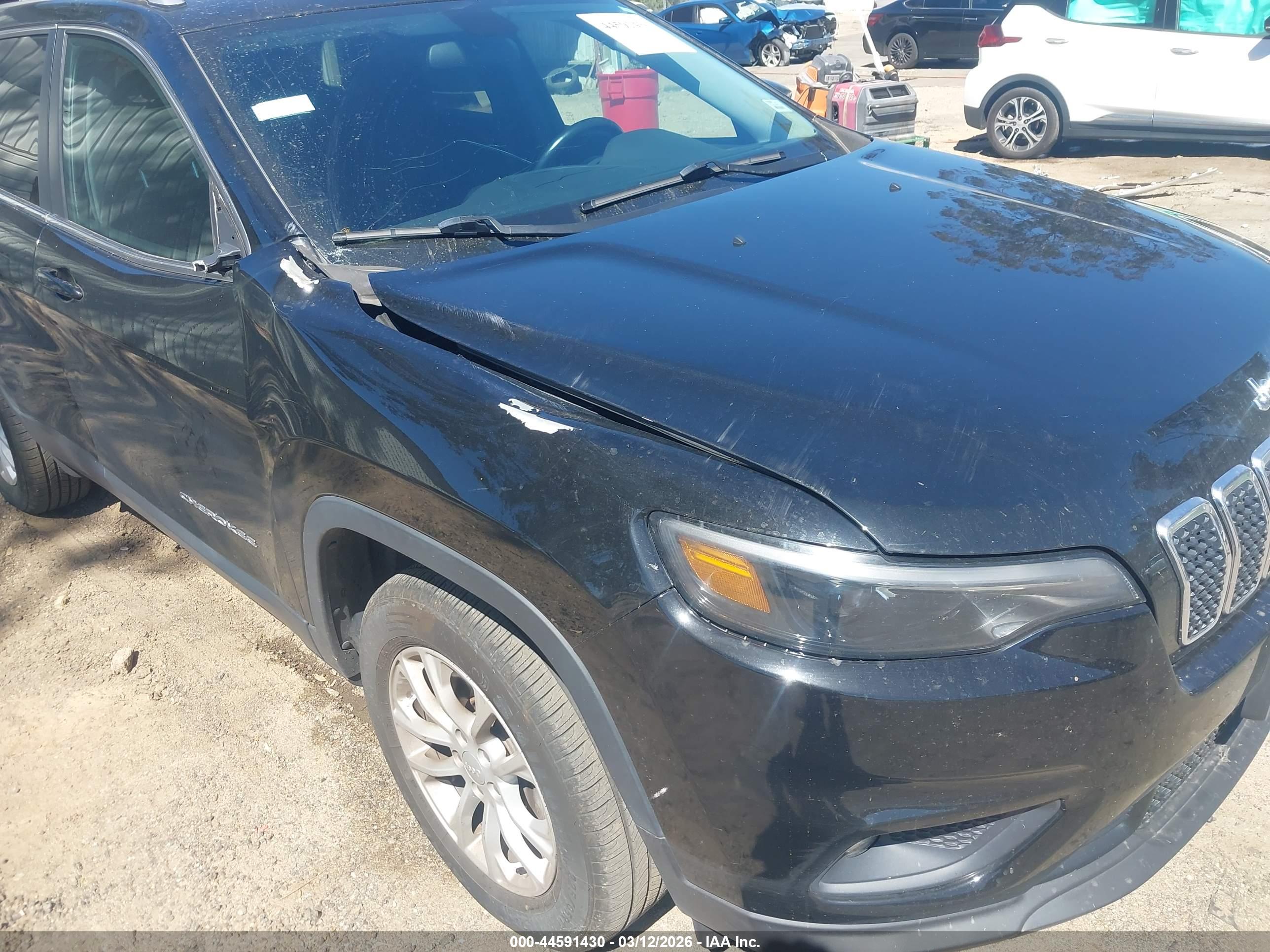 JEEP CHEROKEE image 6
