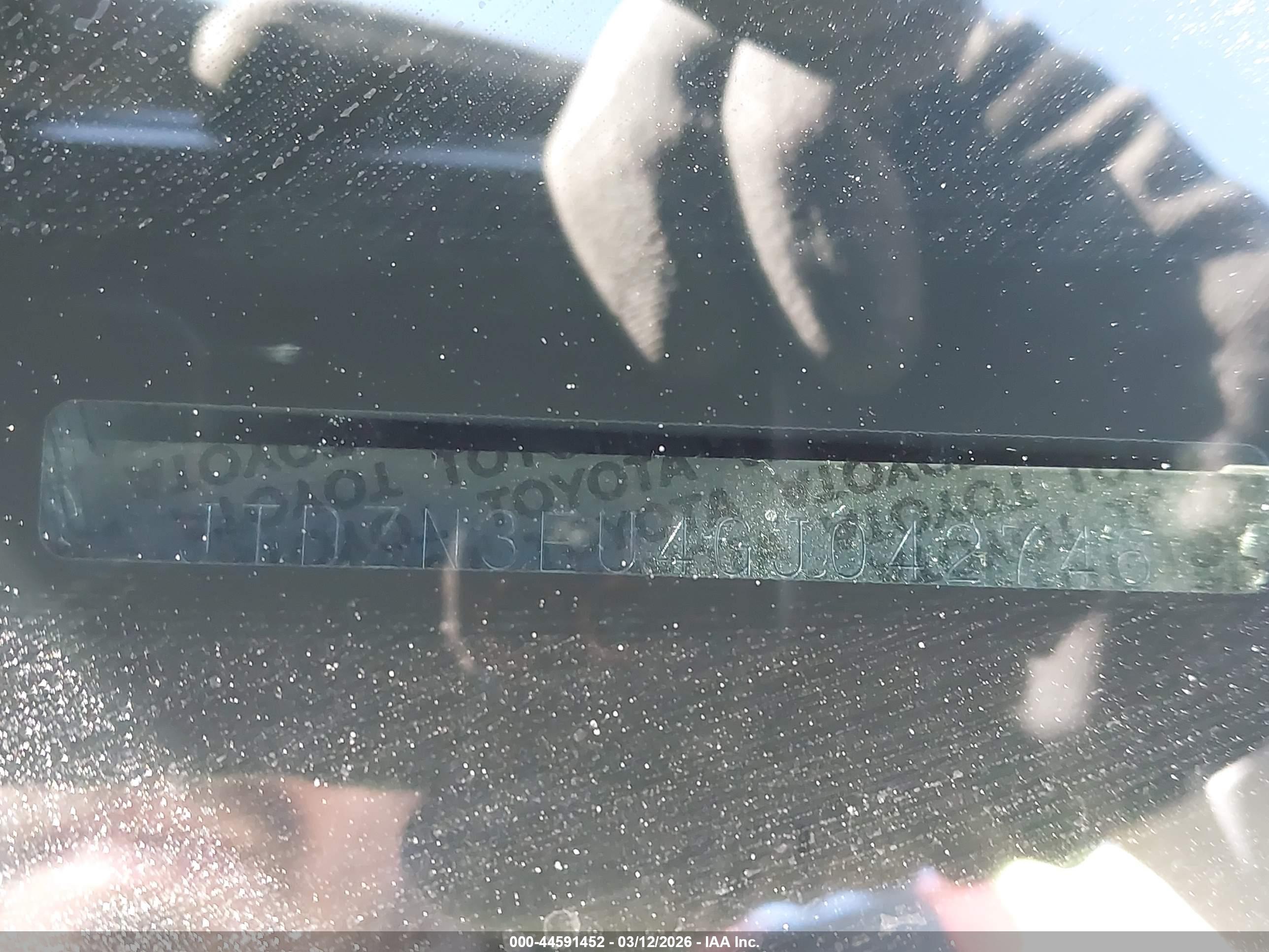 TOYOTA PRIUS image 9