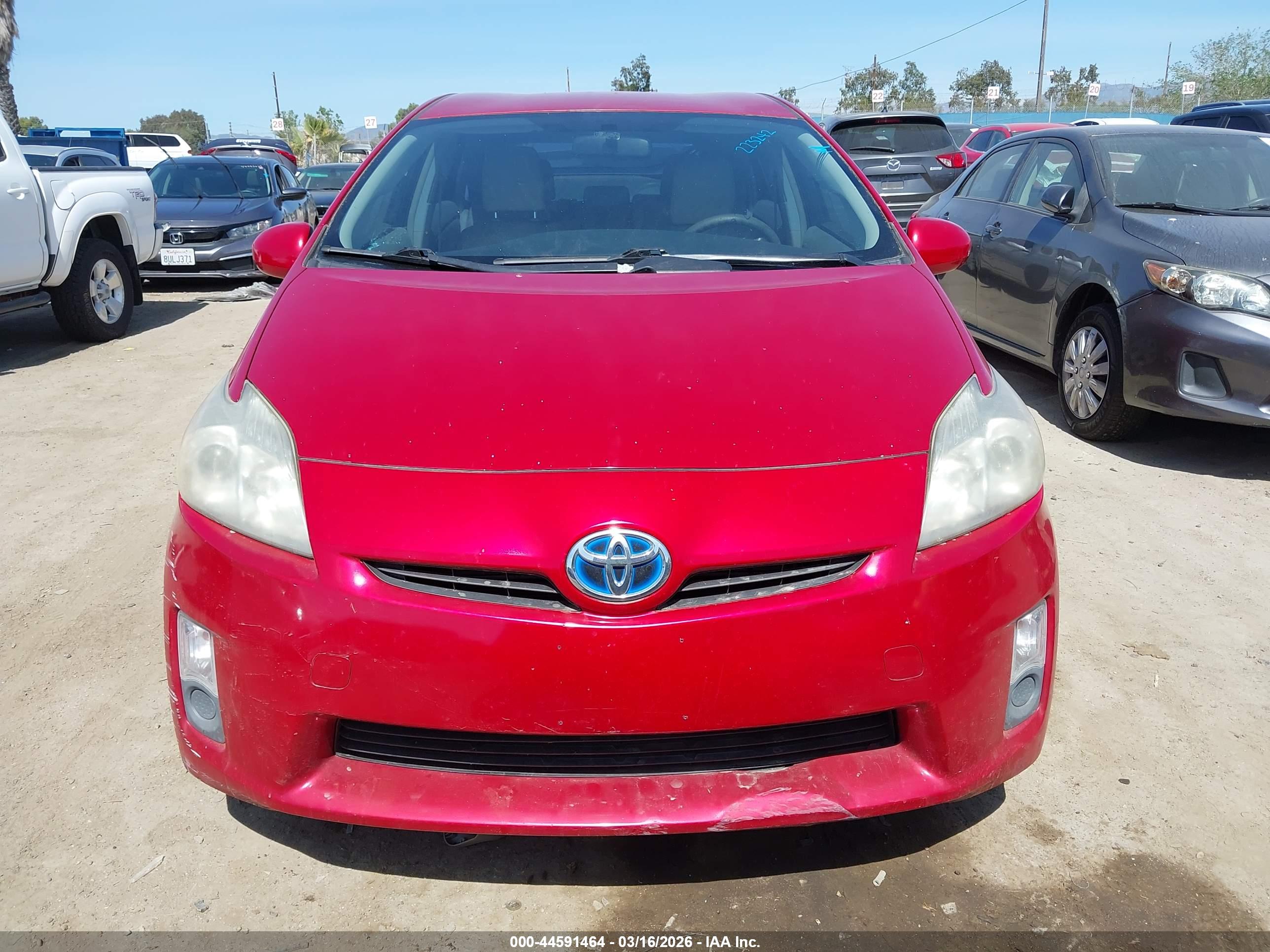 TOYOTA PRIUS image 6