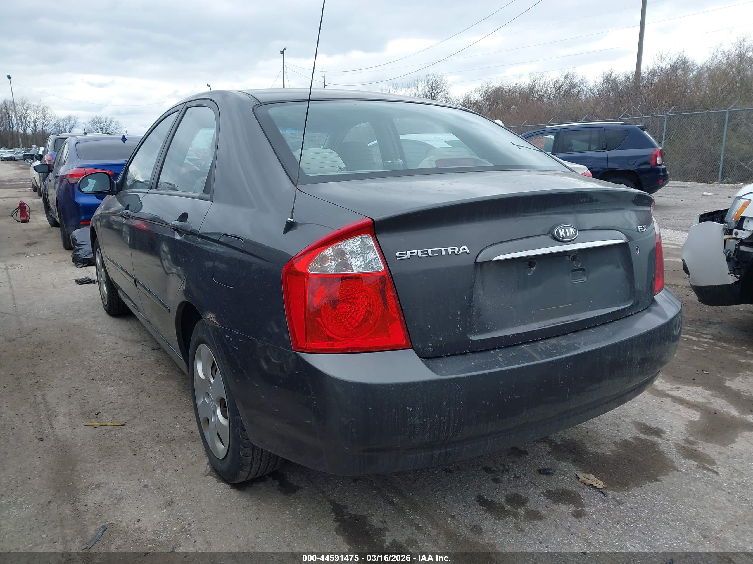 KIA SPECTRA image 3