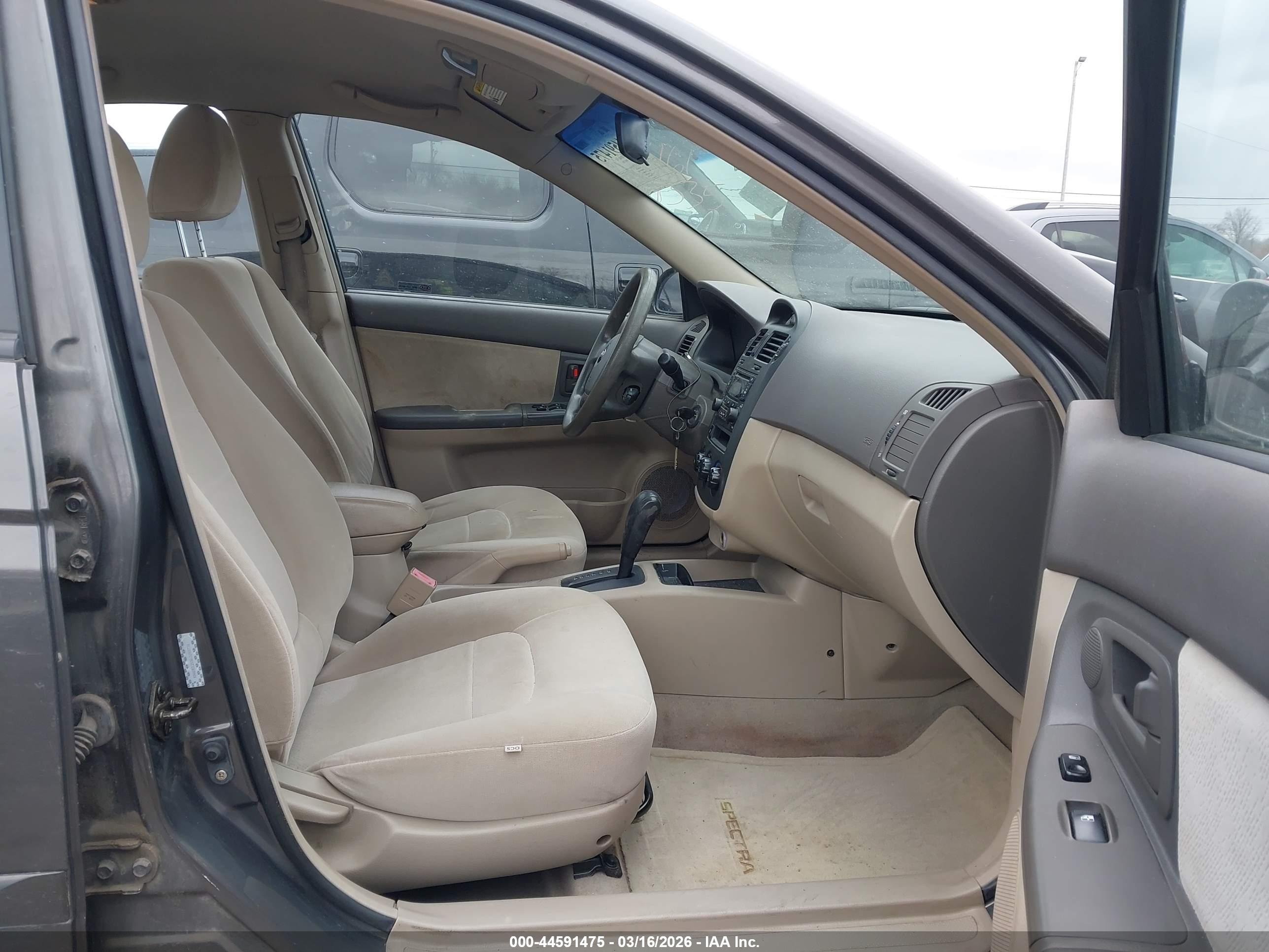 KIA SPECTRA image 5