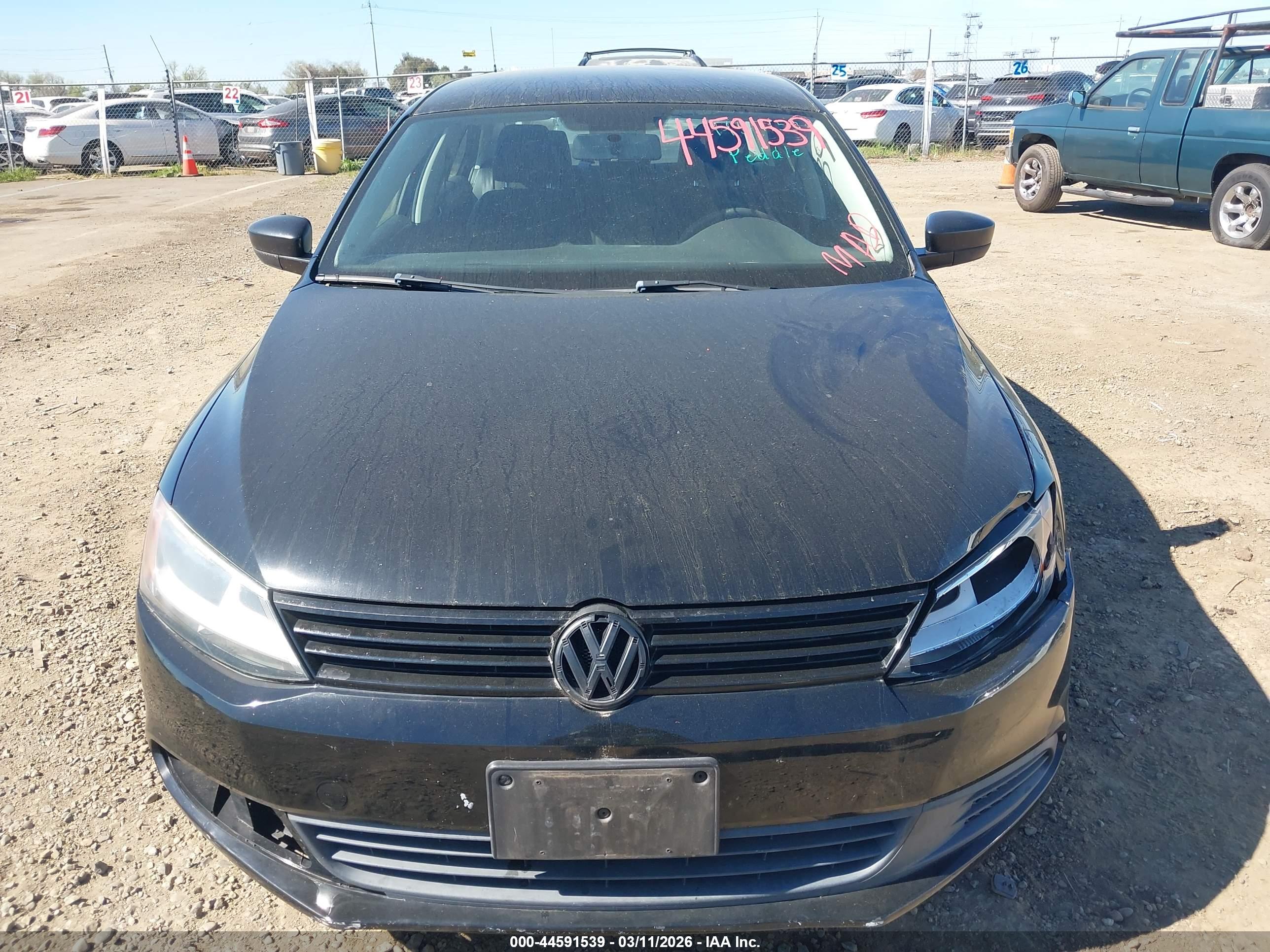 VOLKSWAGEN JETTA image 6