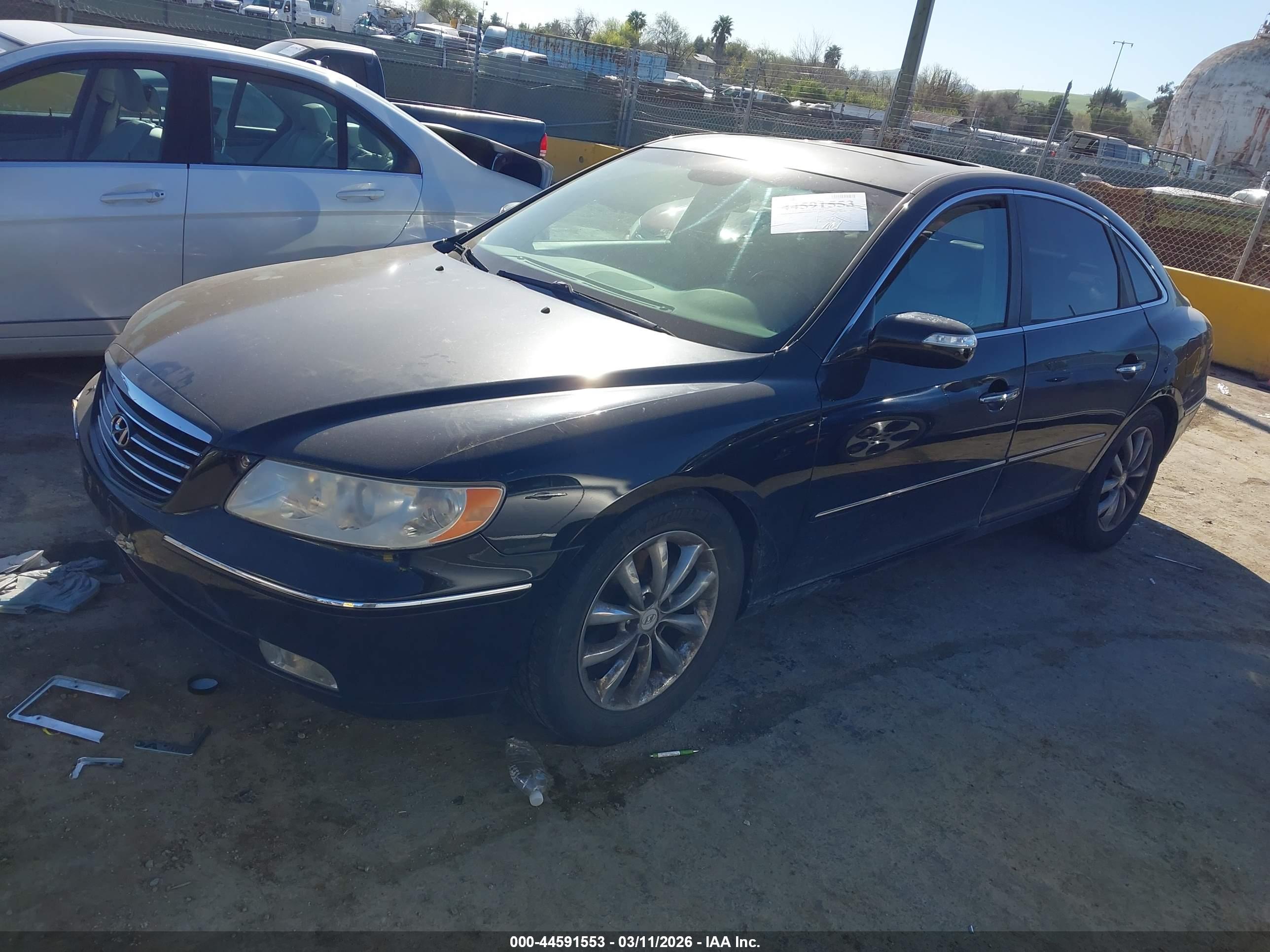 HYUNDAI AZERA image 2