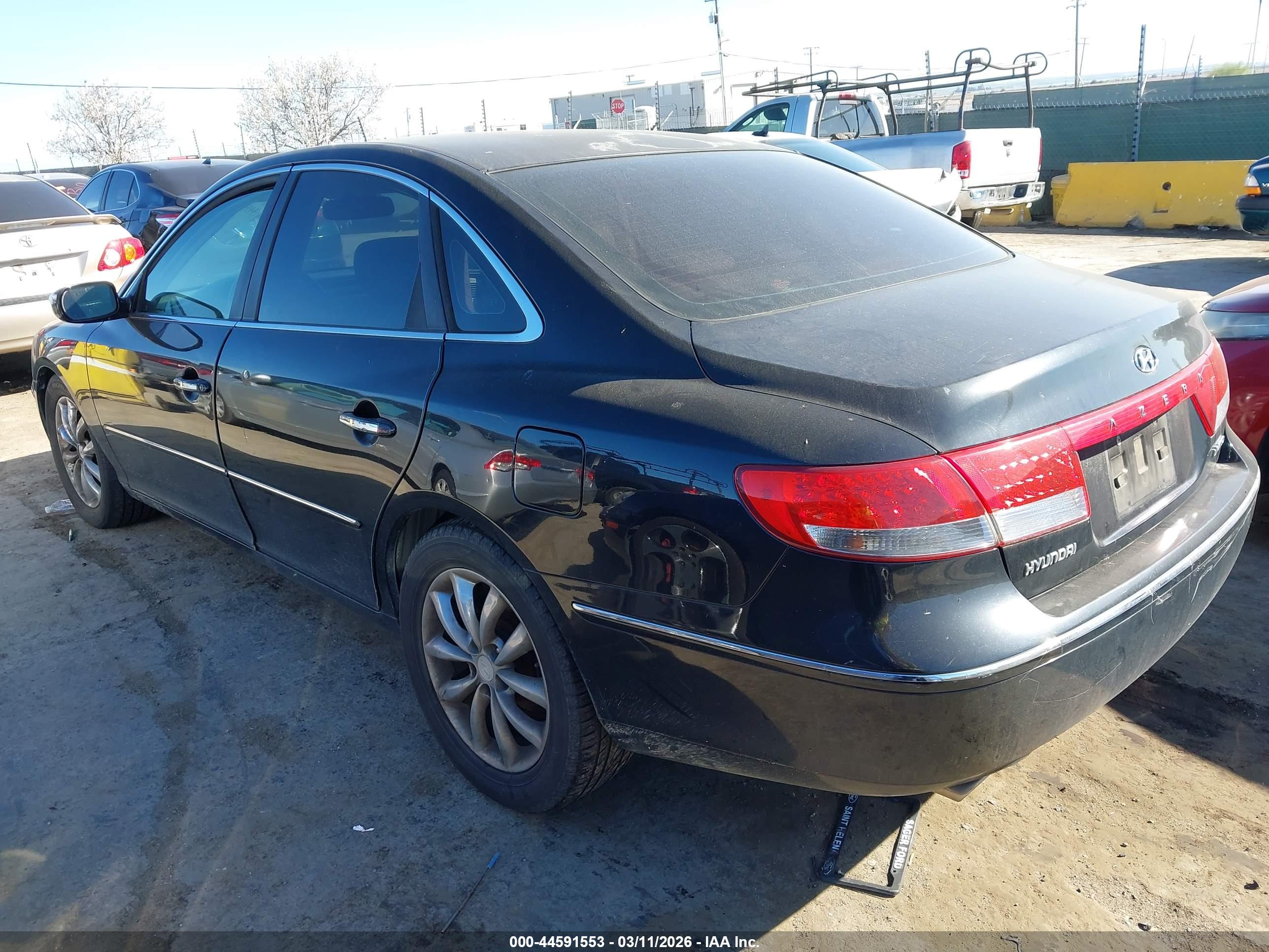 HYUNDAI AZERA image 3