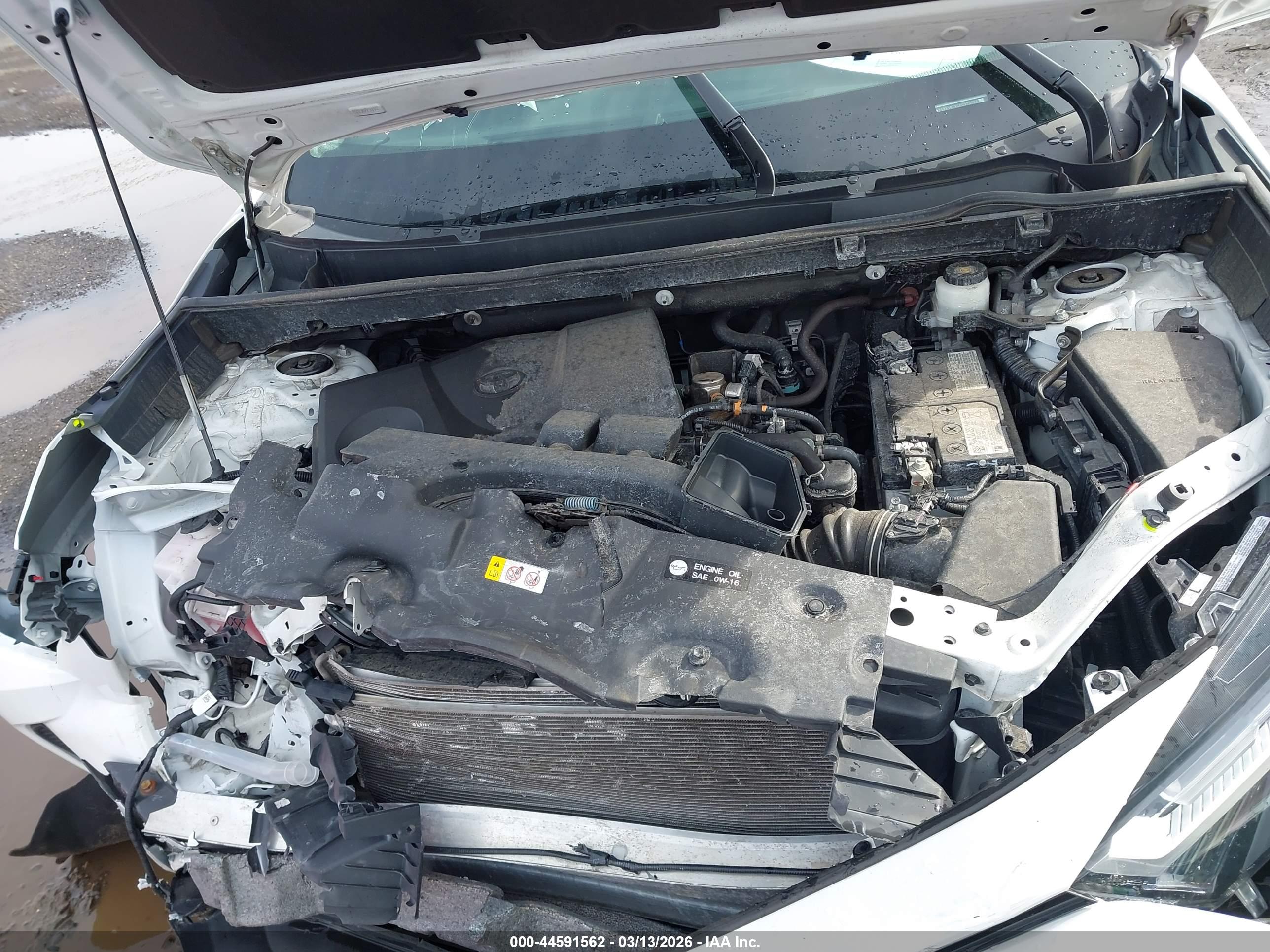 TOYOTA RAV4 image 10