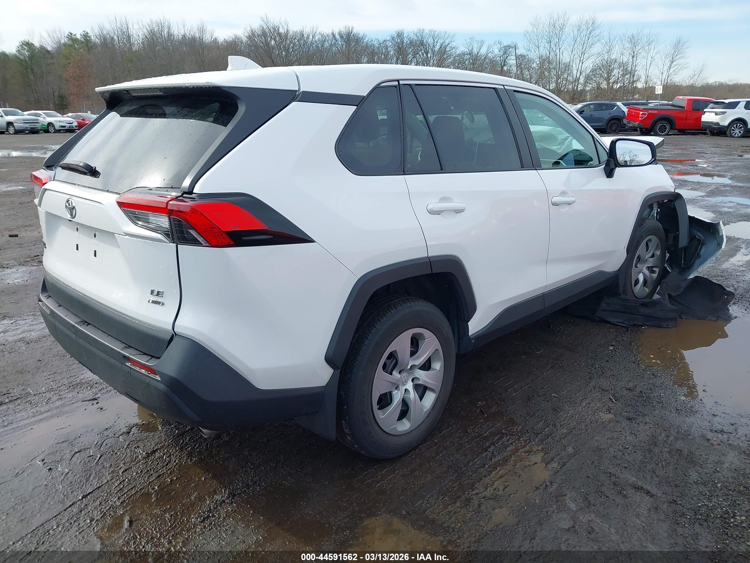 TOYOTA RAV4 image 4