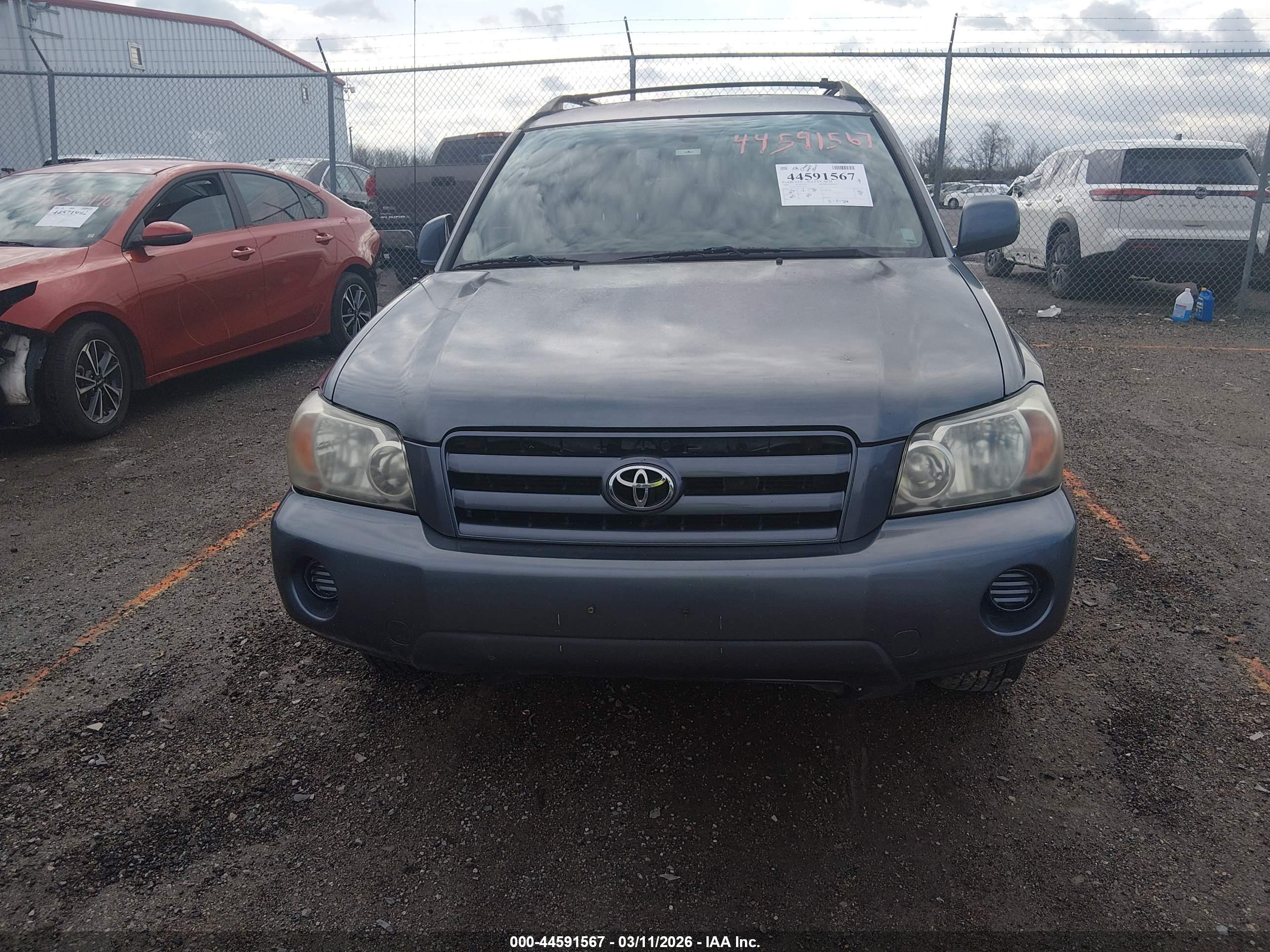 TOYOTA HIGHLANDER image 6