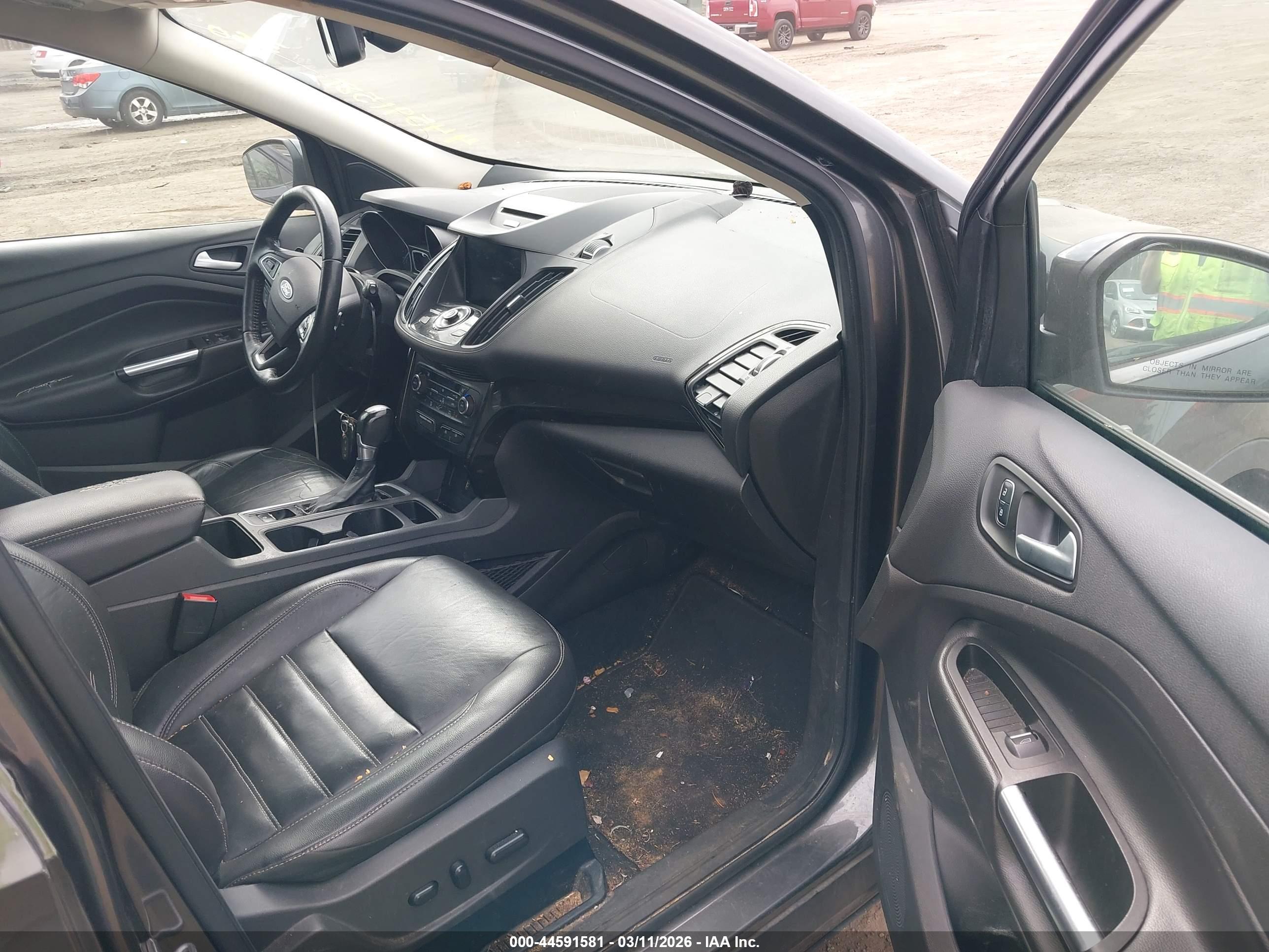 FORD ESCAPE image 5
