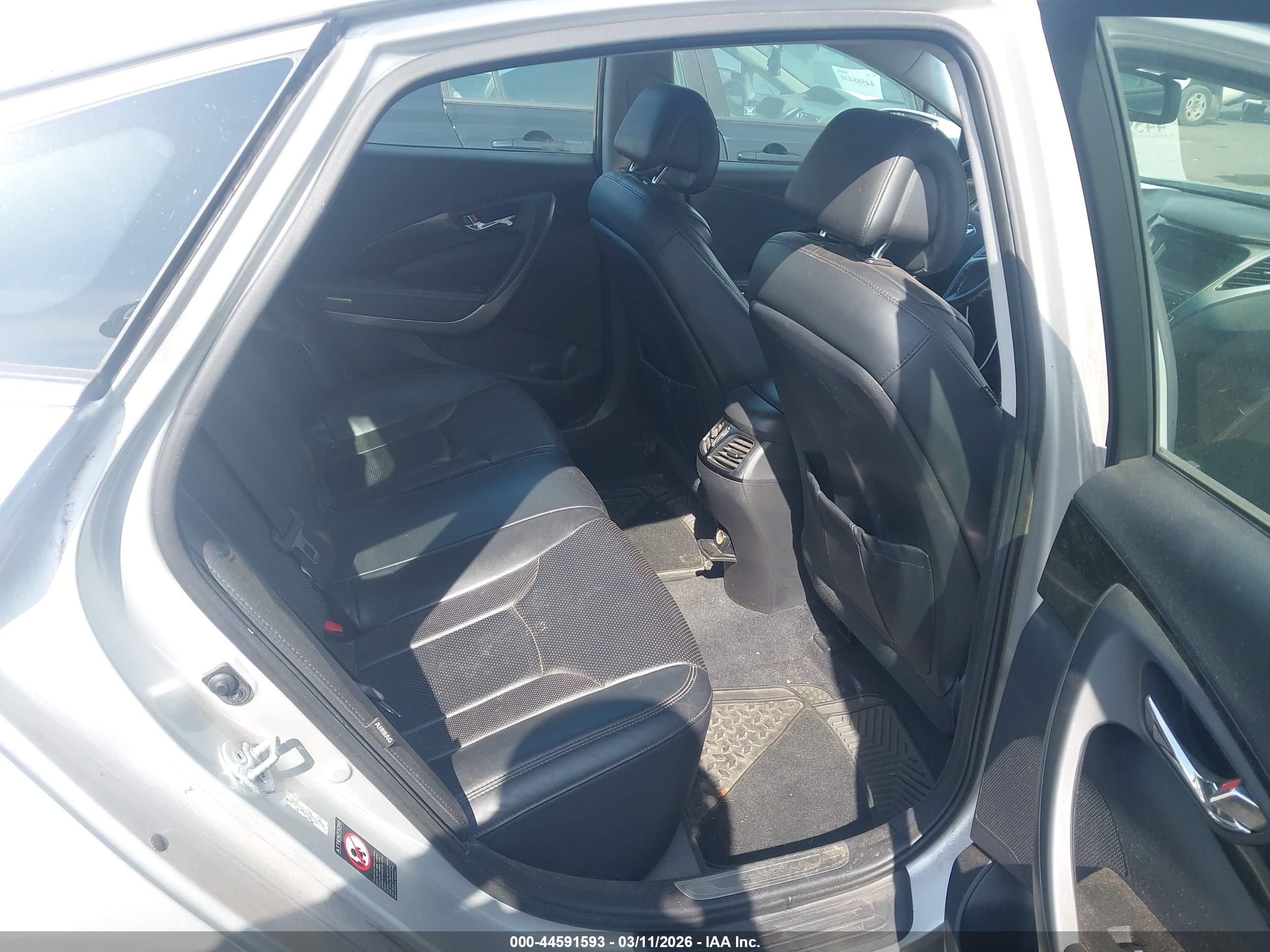 HYUNDAI AZERA image 8