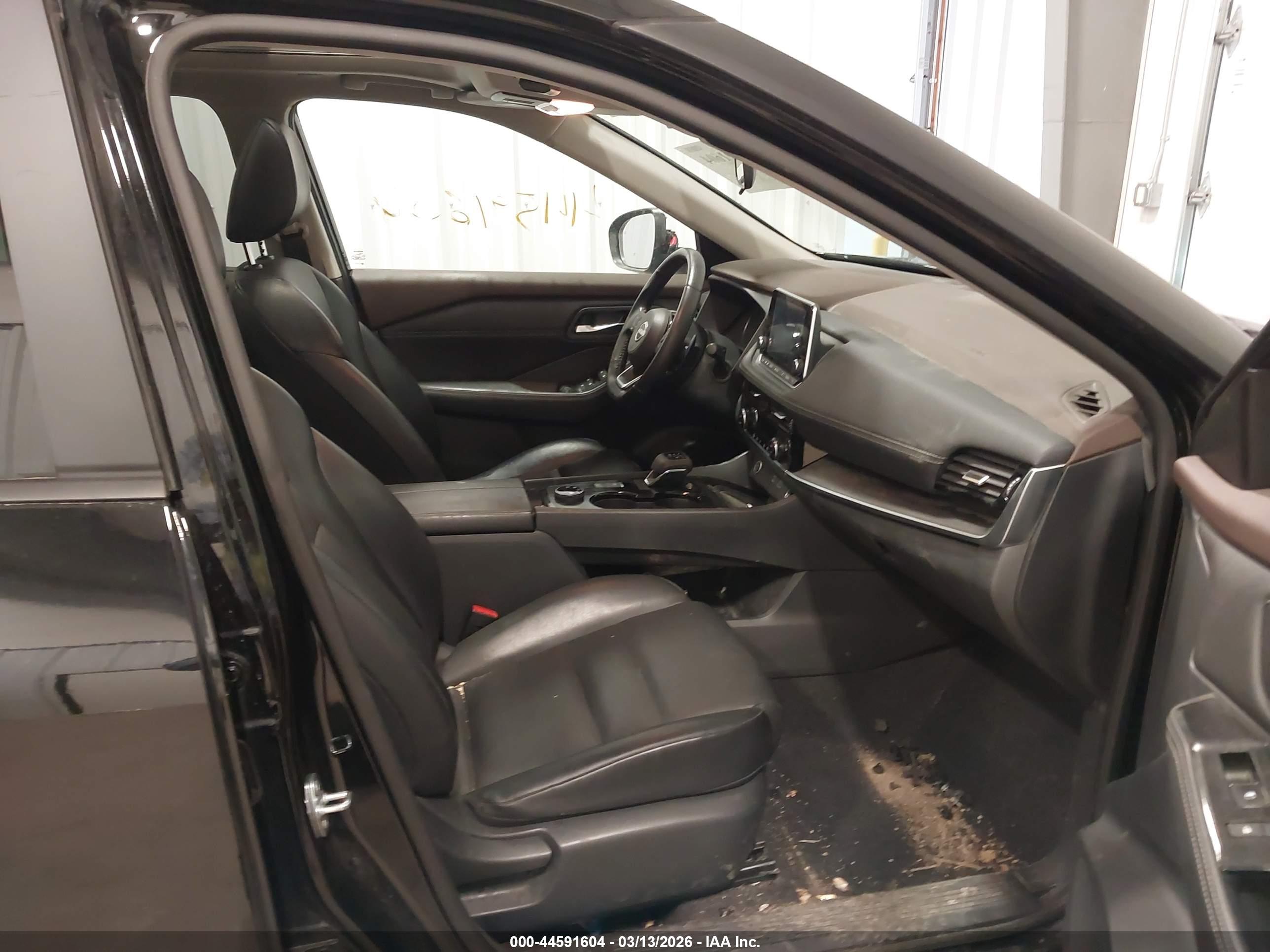 NISSAN ROGUE image 5