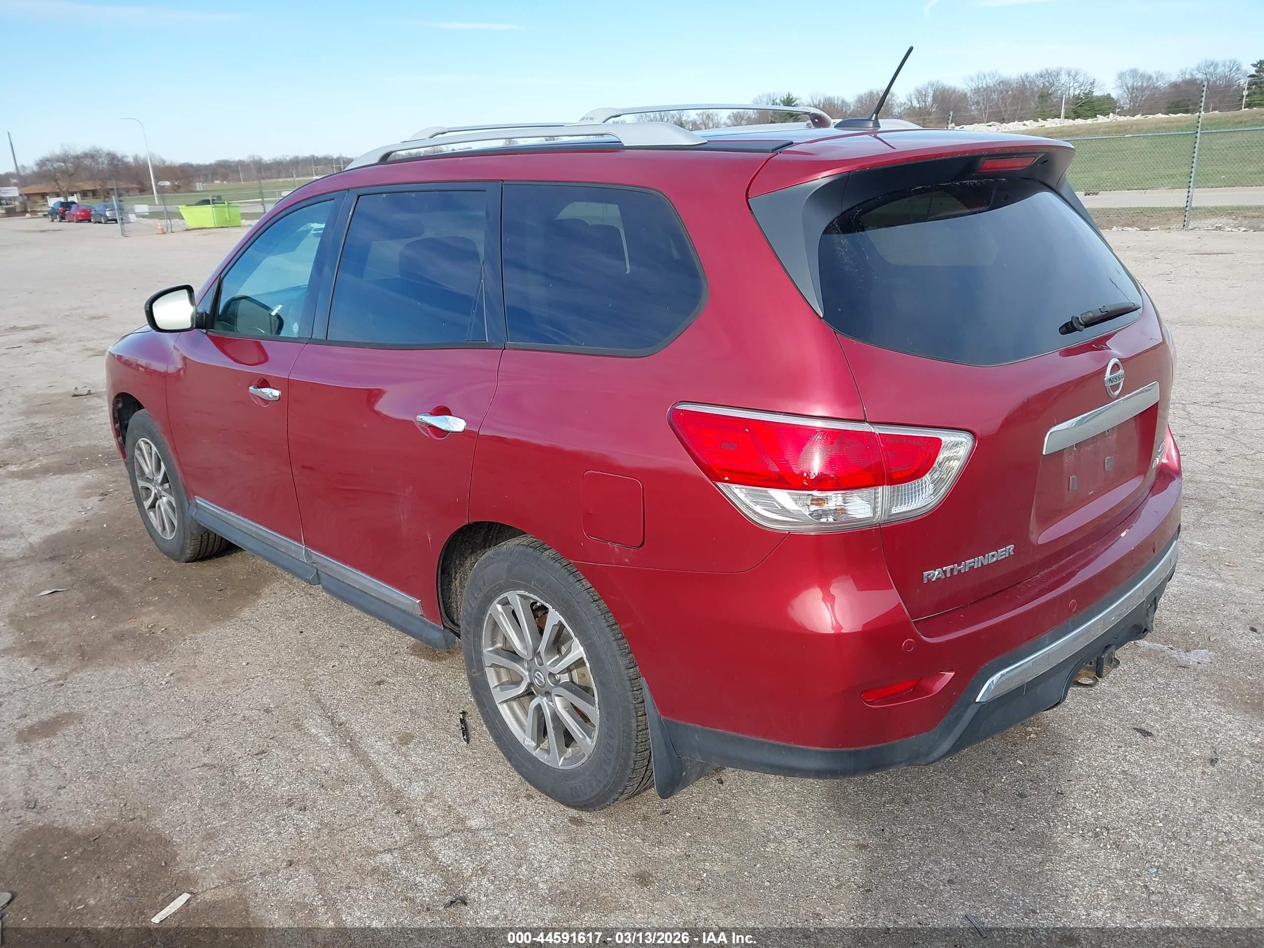 NISSAN PATHFINDER image 3