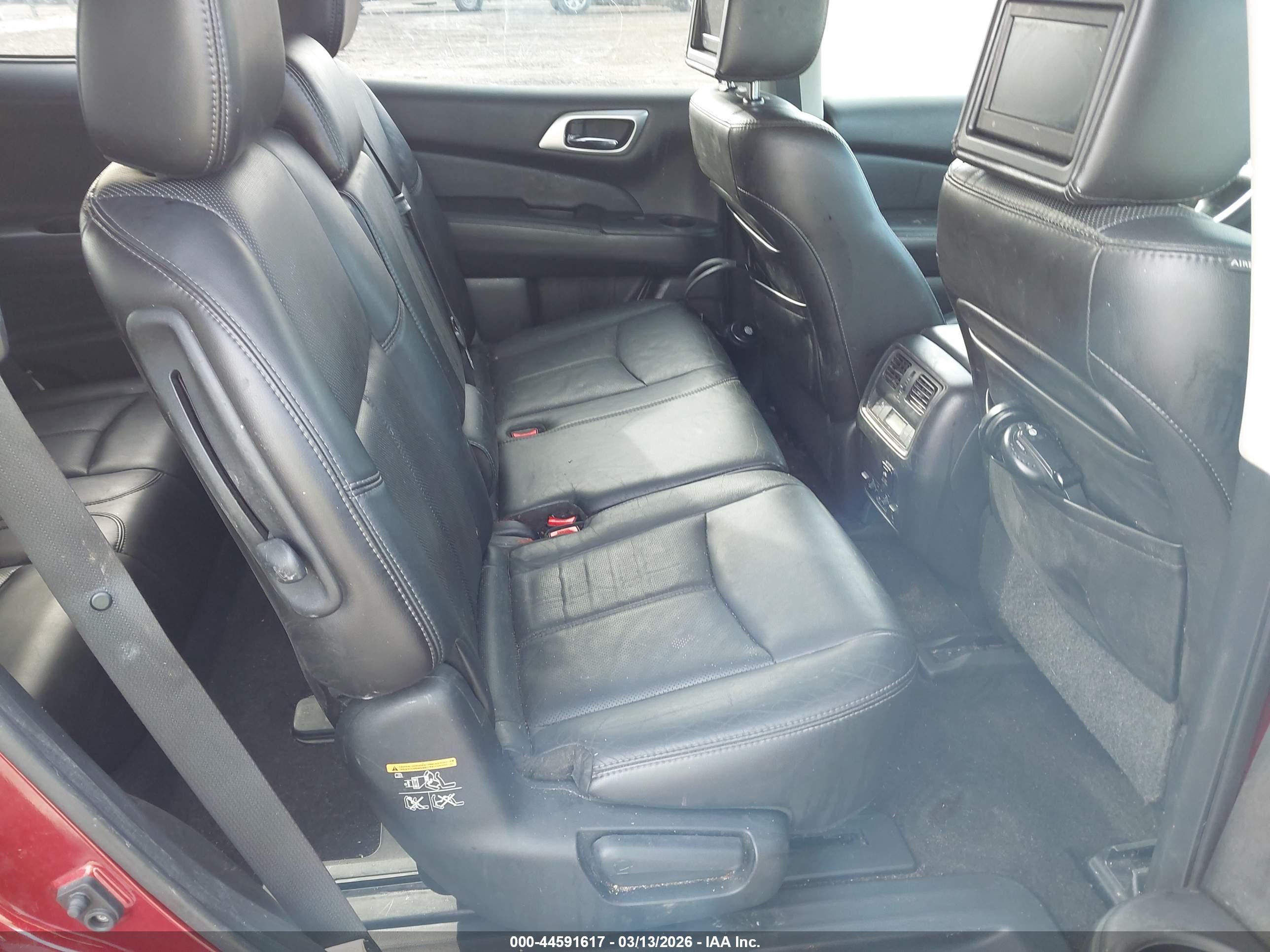 NISSAN PATHFINDER image 8