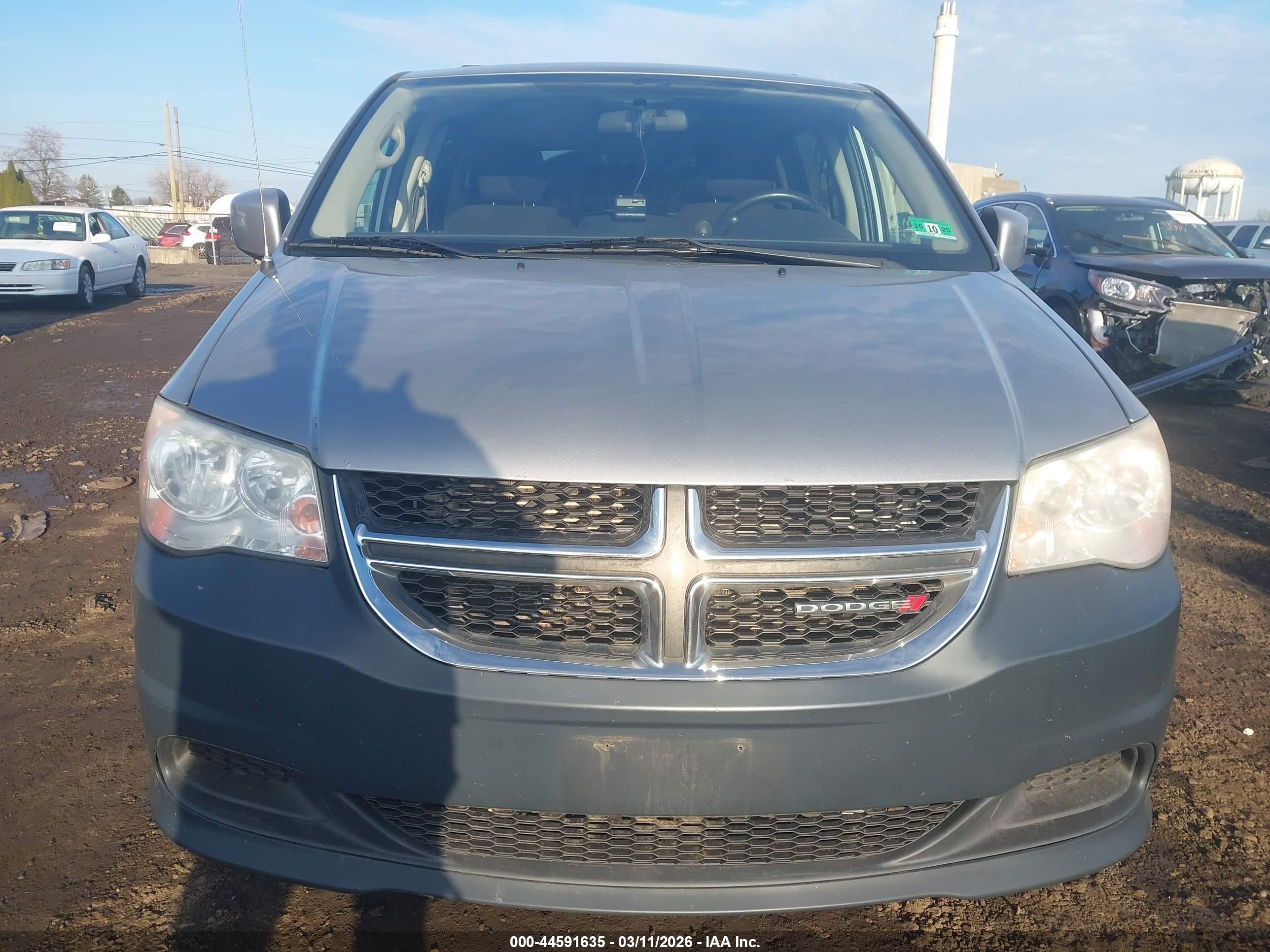 DODGE GRAND image 6