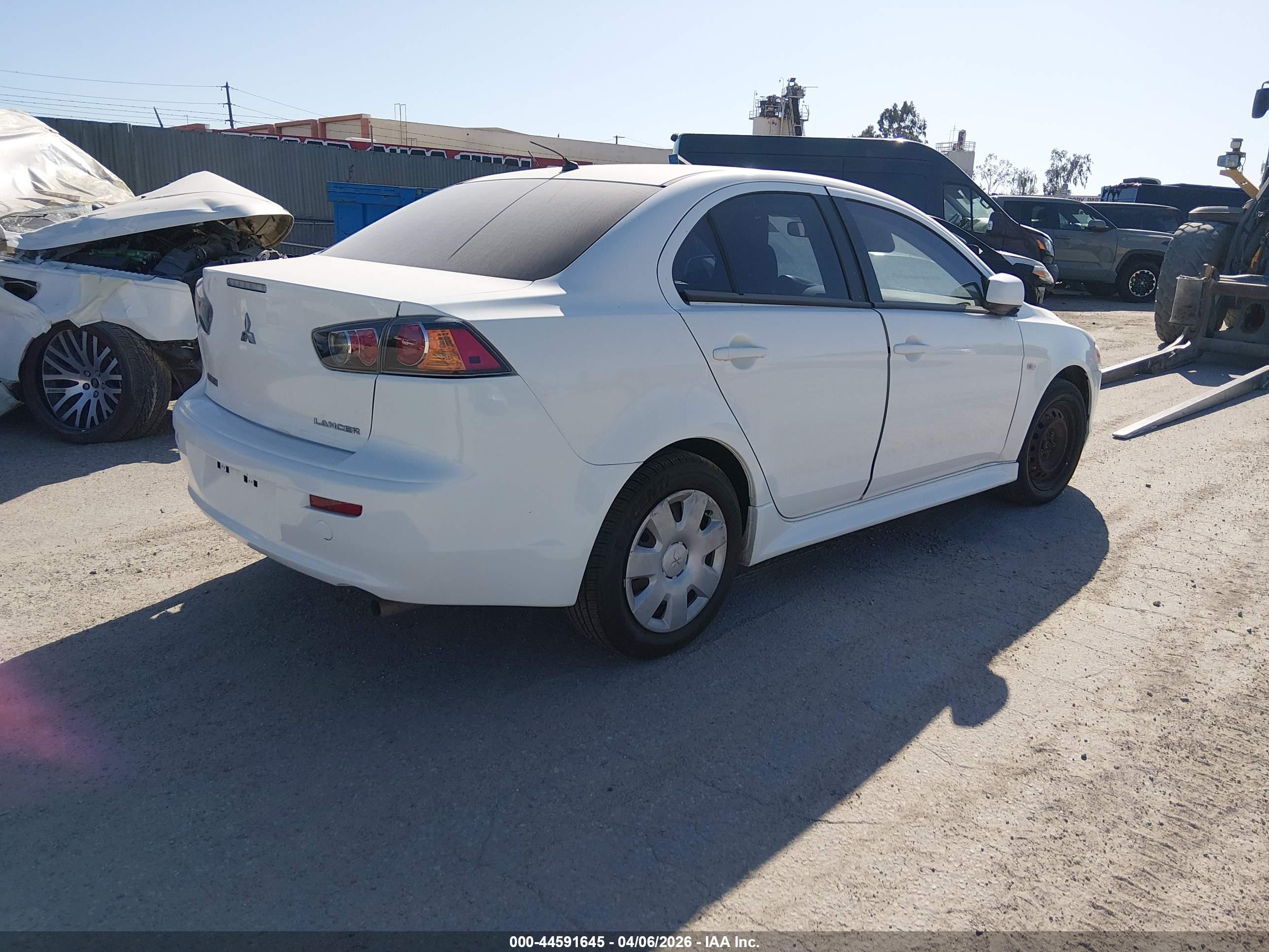 MITSUBISHI LANCER image 4