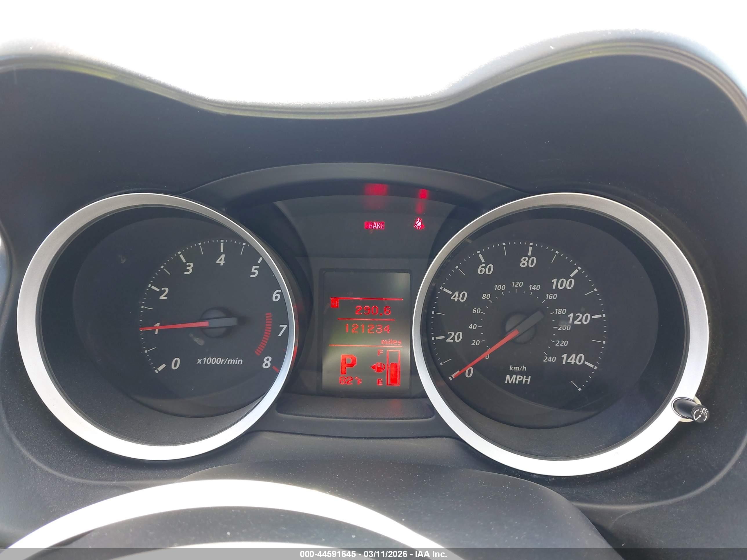 MITSUBISHI LANCER image 7