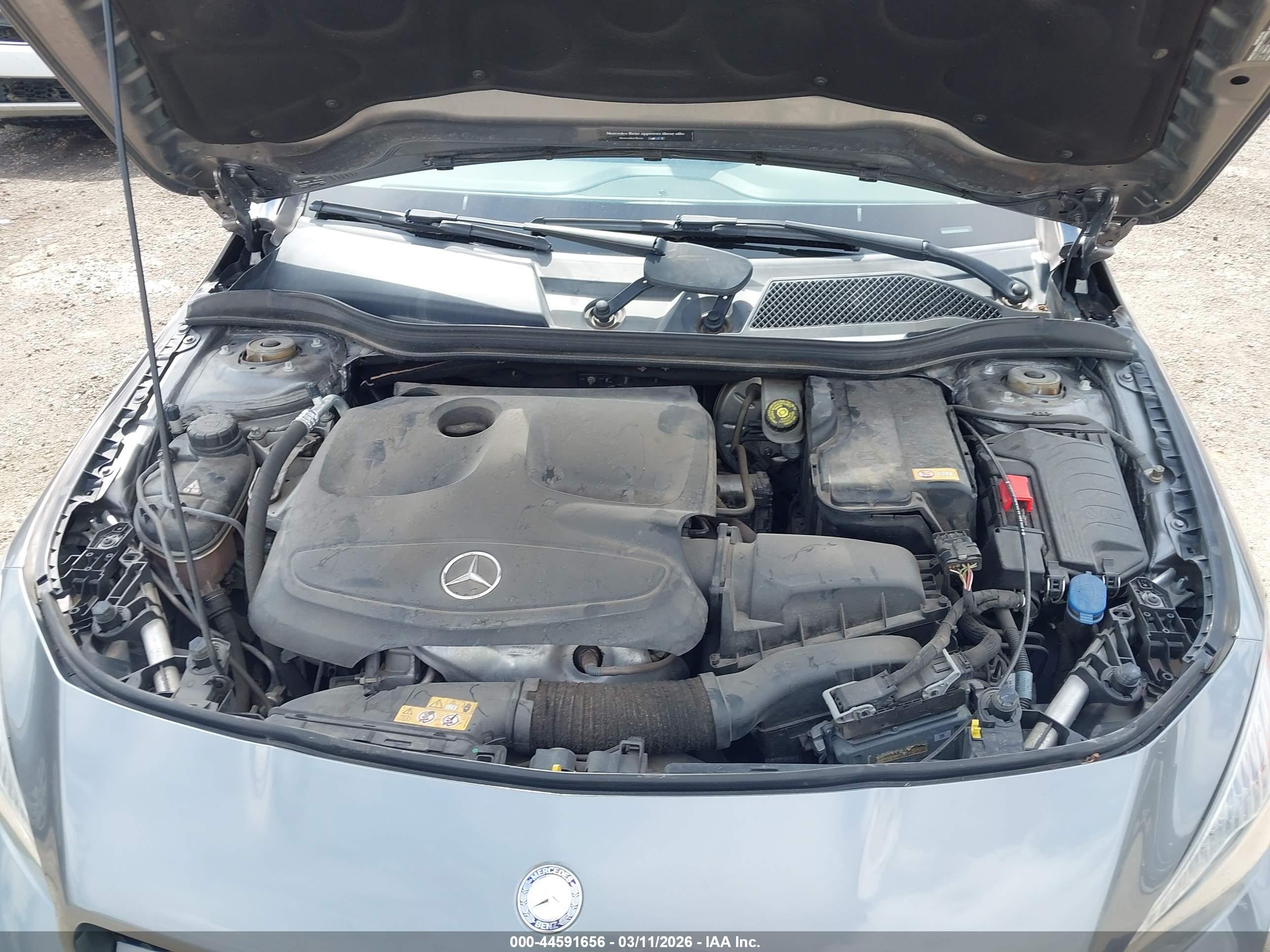 MERCEDES-BENZ CLA image 10