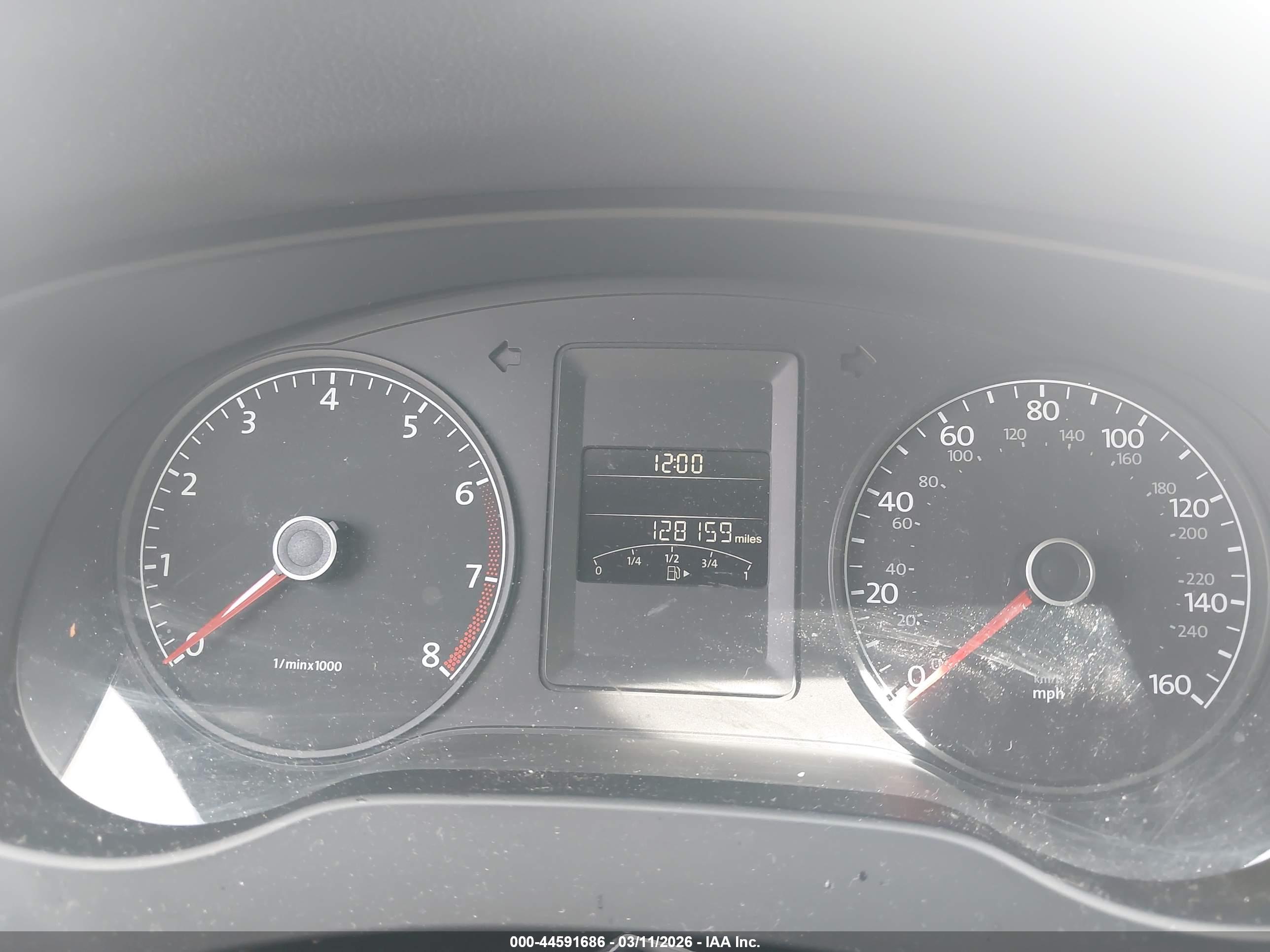 VOLKSWAGEN JETTA image 7