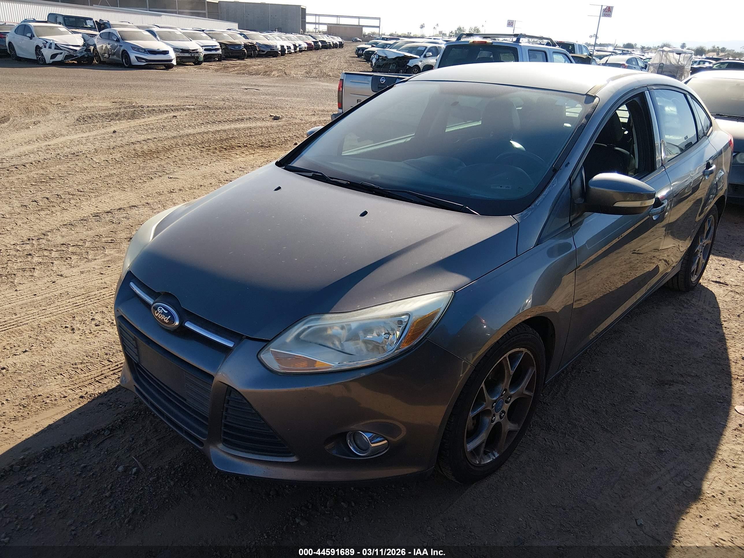 FORD FOCUS image 6